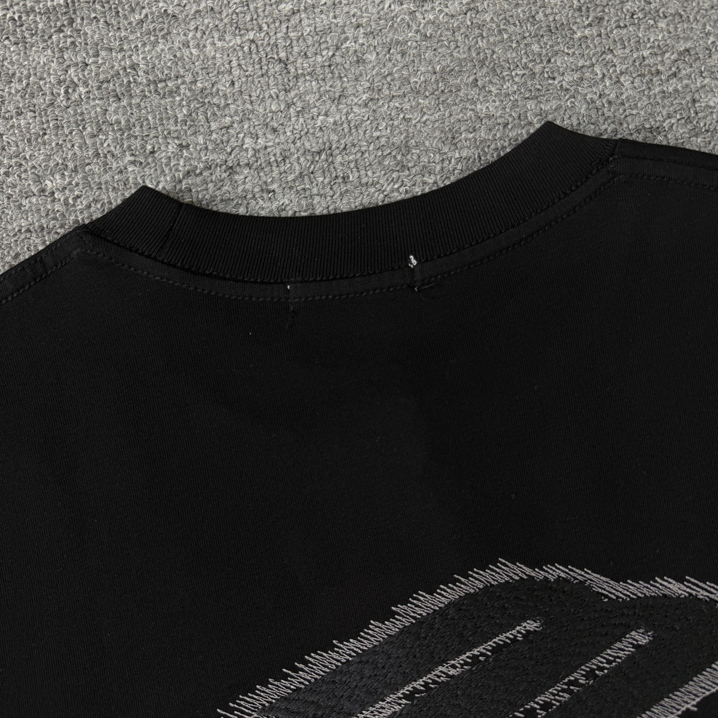 Balenciaga 巴黎世家Balenciaga26ss新款重工刺绣字母短袖圆领T恤