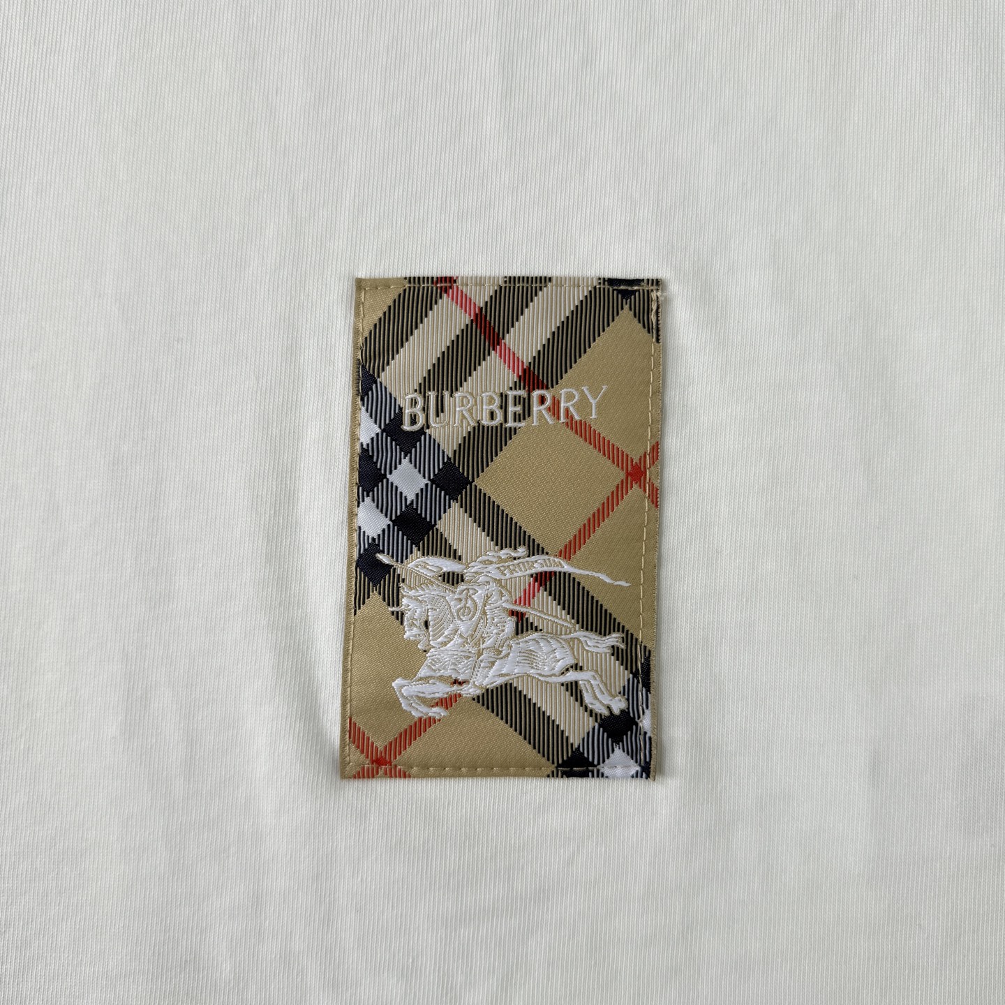 Burberry Burberry巴宝莉26ss新款 格纹贴布绣T恤做旧圆领短袖
