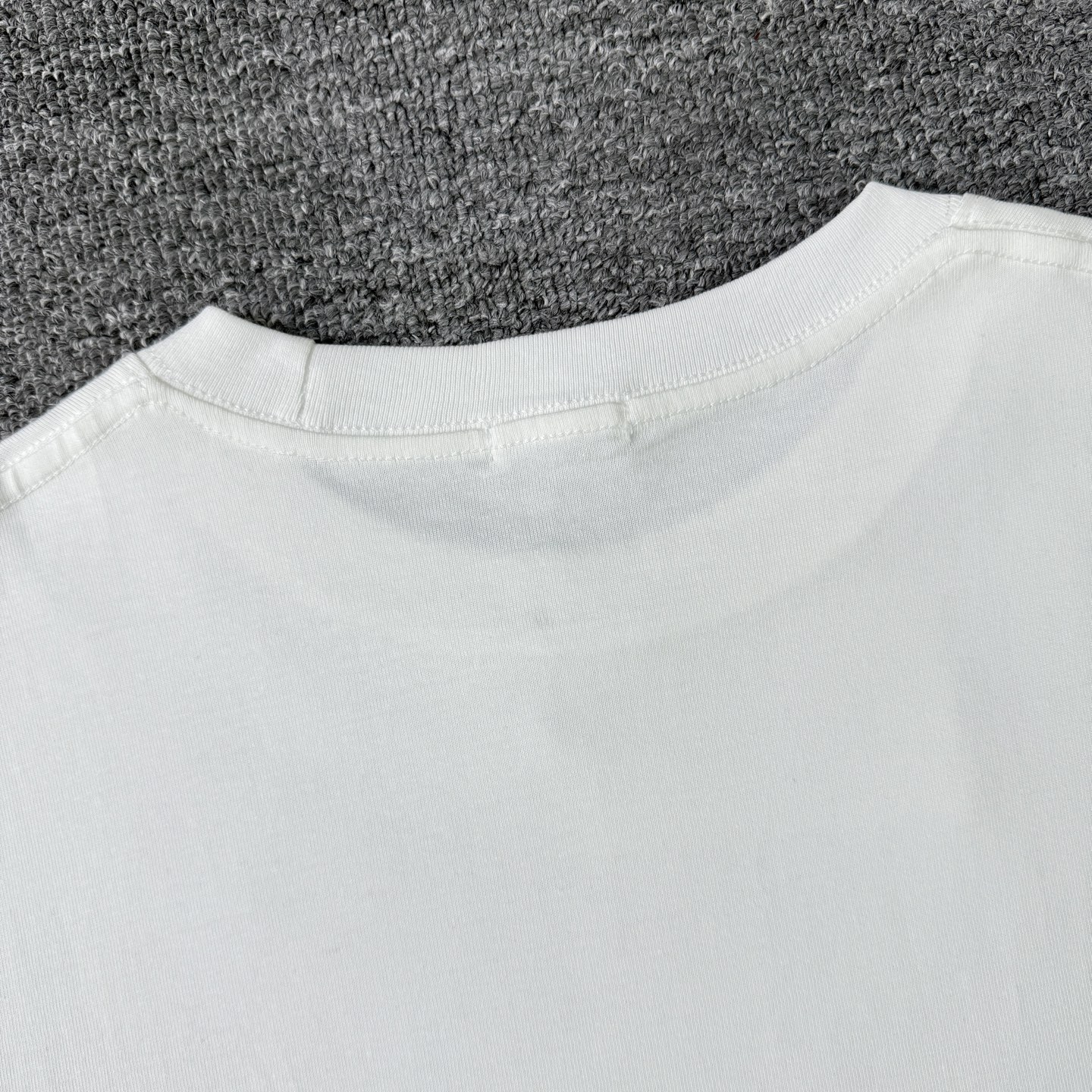 Burberry BURBERRY/巴宝莉 300克圆领短袖T恤