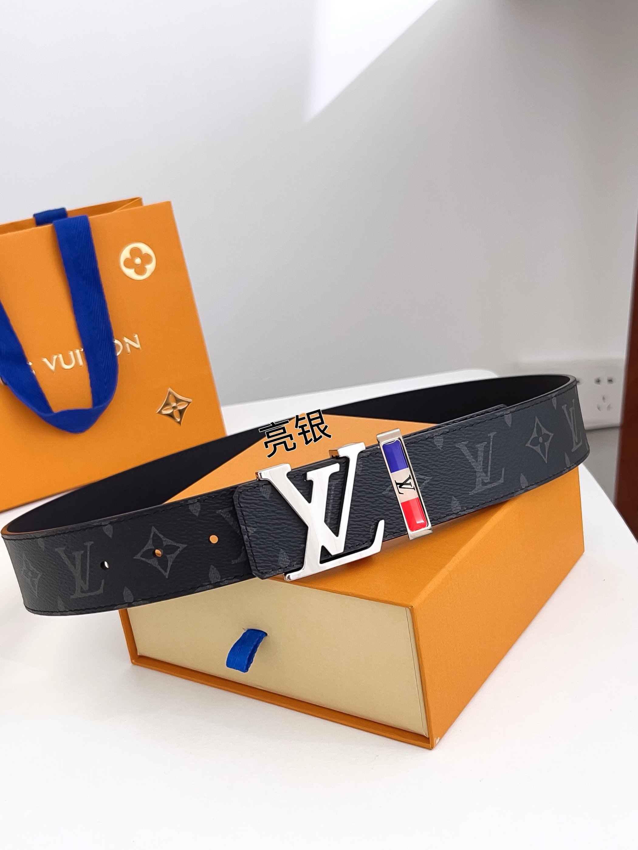 Lv原单腰带 🚹男士 全套包装 宽度4cm
