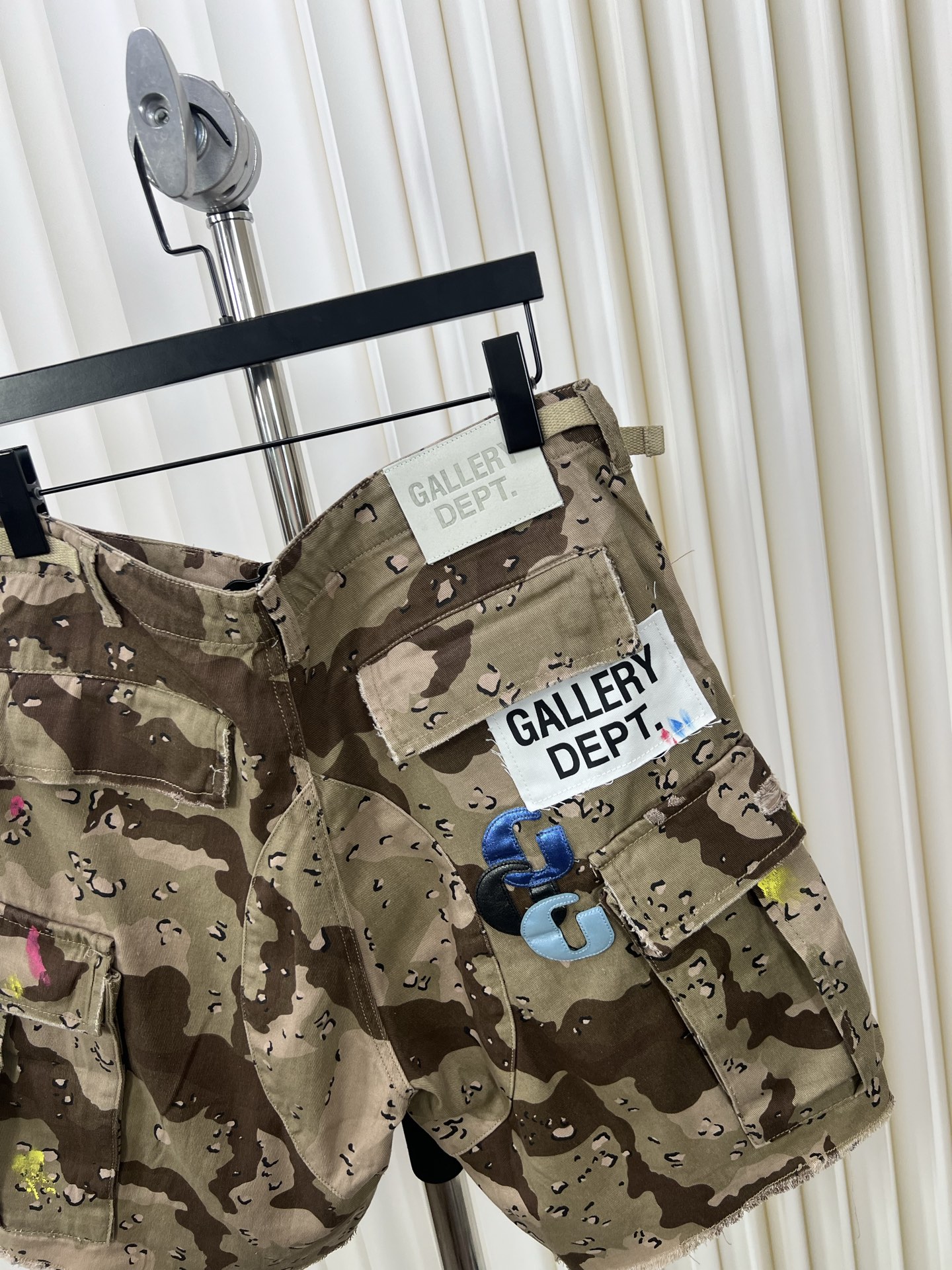 GALLERY DEPT Hand-Painted Camo Shorts - Original Design, Premium Quality 10 i1744112199229 7348 0 8