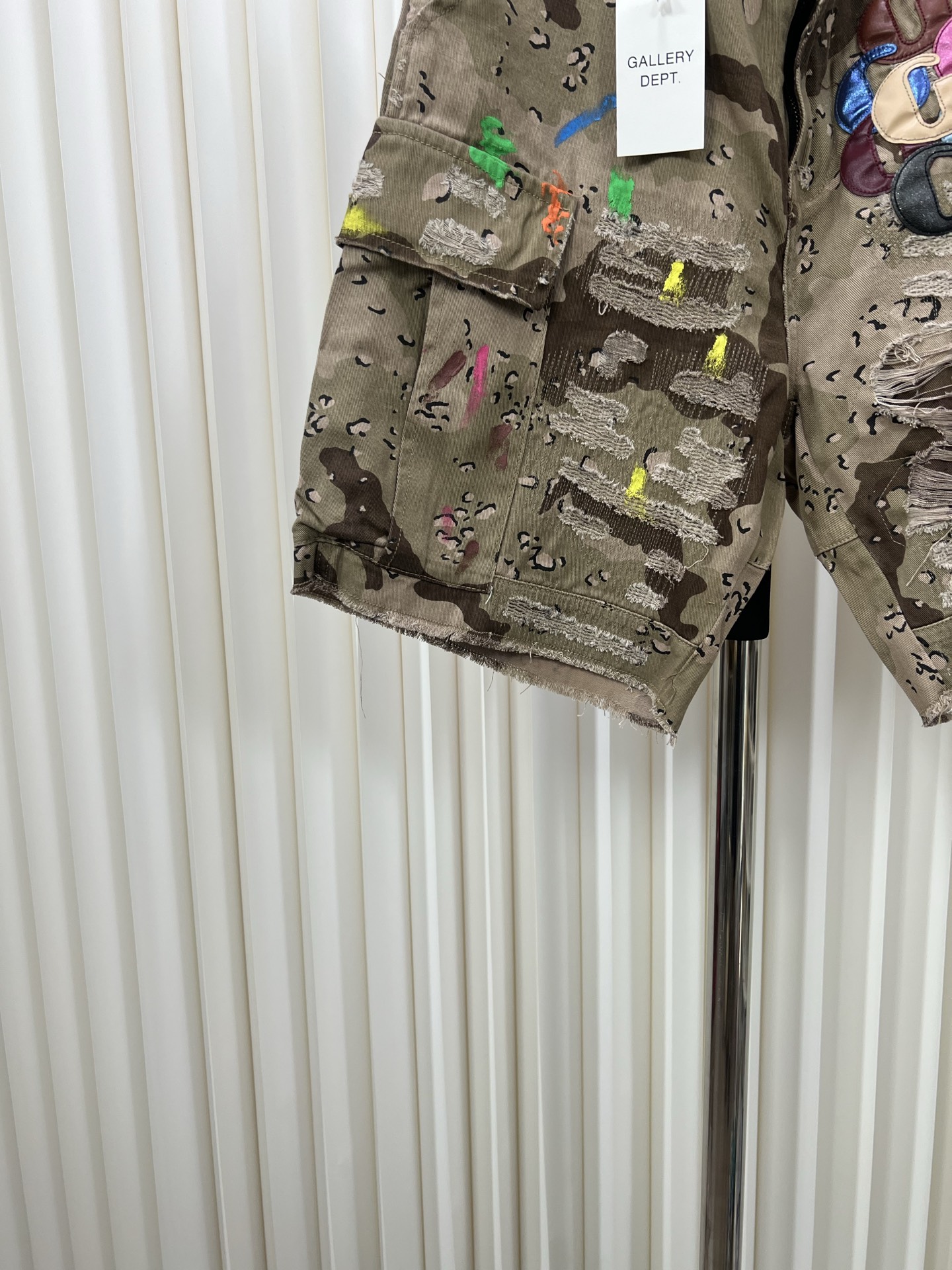 GALLERY DEPT Hand-Painted Camo Shorts - Original Design, Premium Quality 6 i1744112201032 8183 0 4