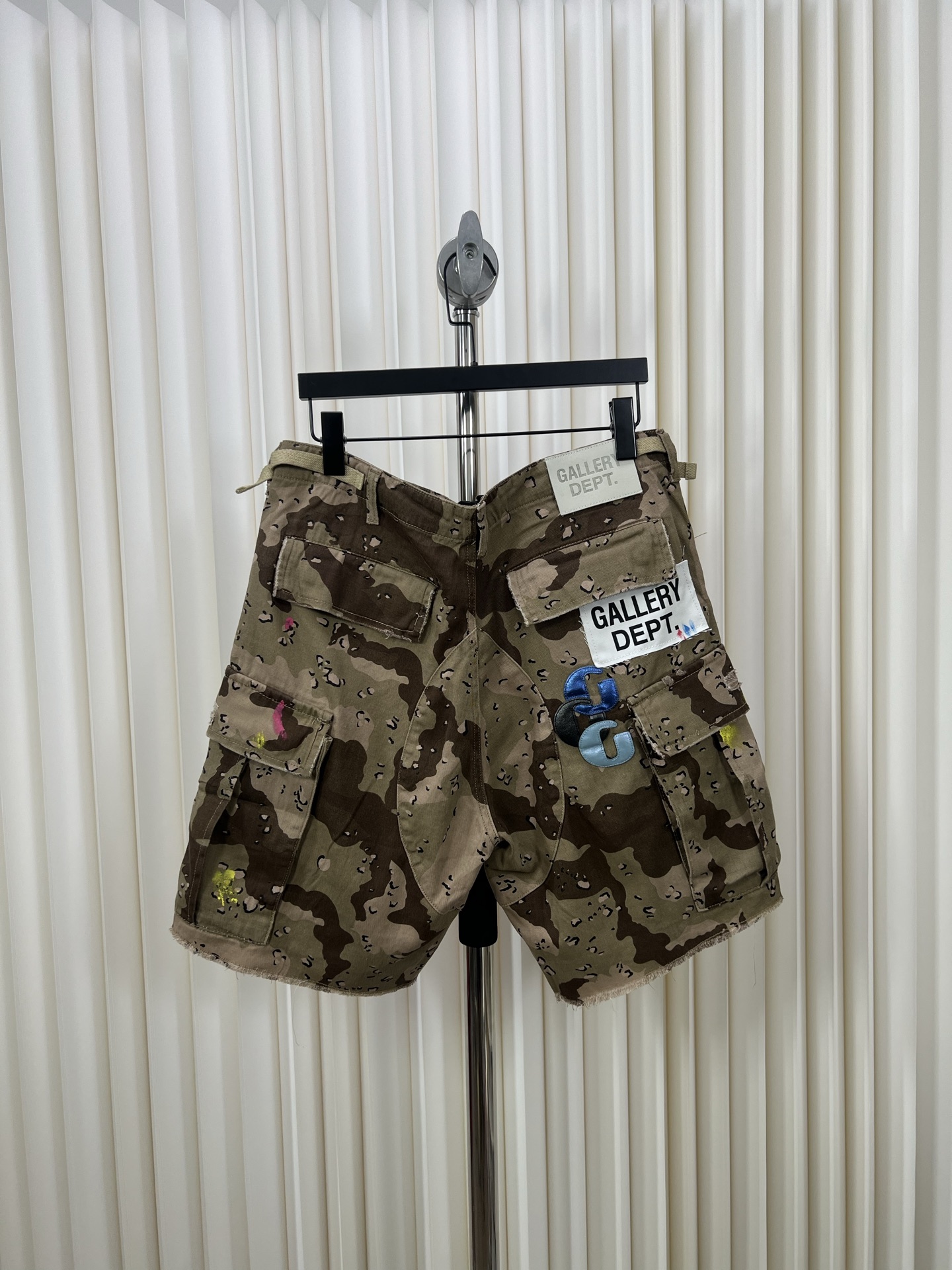 GALLERY DEPT Hand-Painted Camo Shorts - Original Design, Premium Quality 9 i1744112201051 3646 0 7