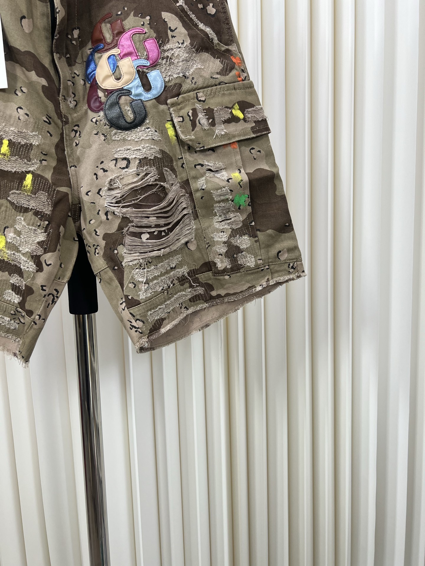 GALLERY DEPT Hand-Painted Camo Shorts - Original Design, Premium Quality 7 i1744112201106 2823 0 5