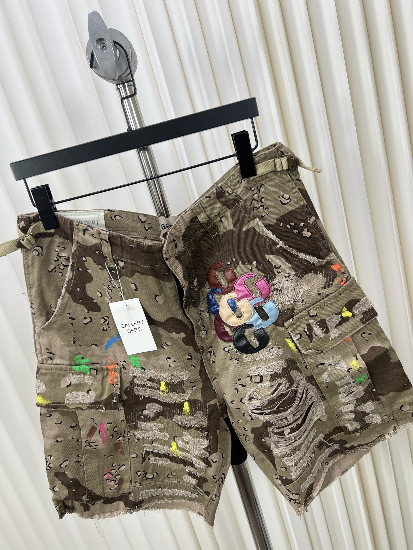GALLERY DEPT Hand-Painted Camo Shorts - Original Design, Premium Quality 8 i1744112201127 5379 0 6