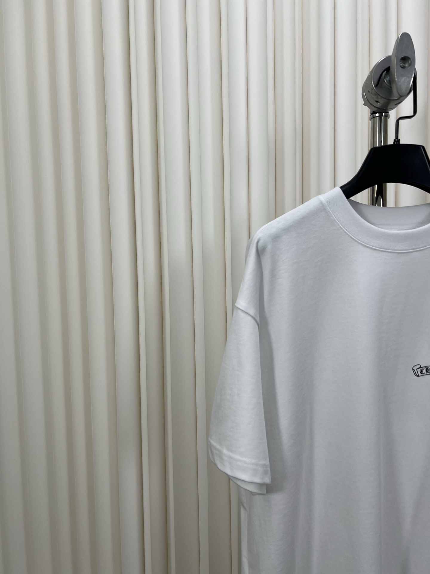 Chrome Hearts Thick Tongue Logo Short Sleeve T-Shirt - Relaxed Fit 3 i1745421971965 7920 0 1