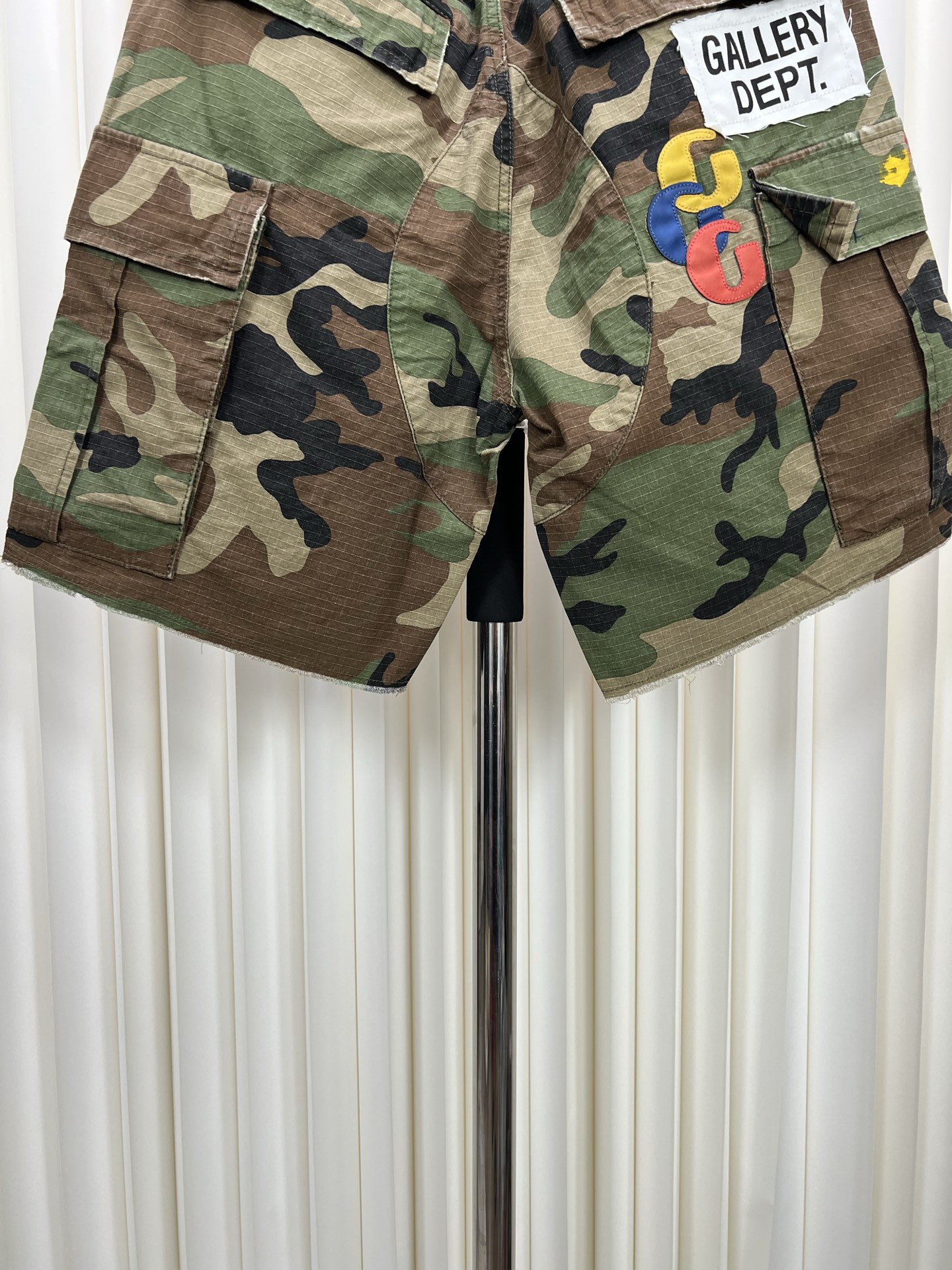 GALLERY DEPT. Hand-Painted Camo Shorts - Original Design, Premium Quality 10 i1746590652789 4677 0 8