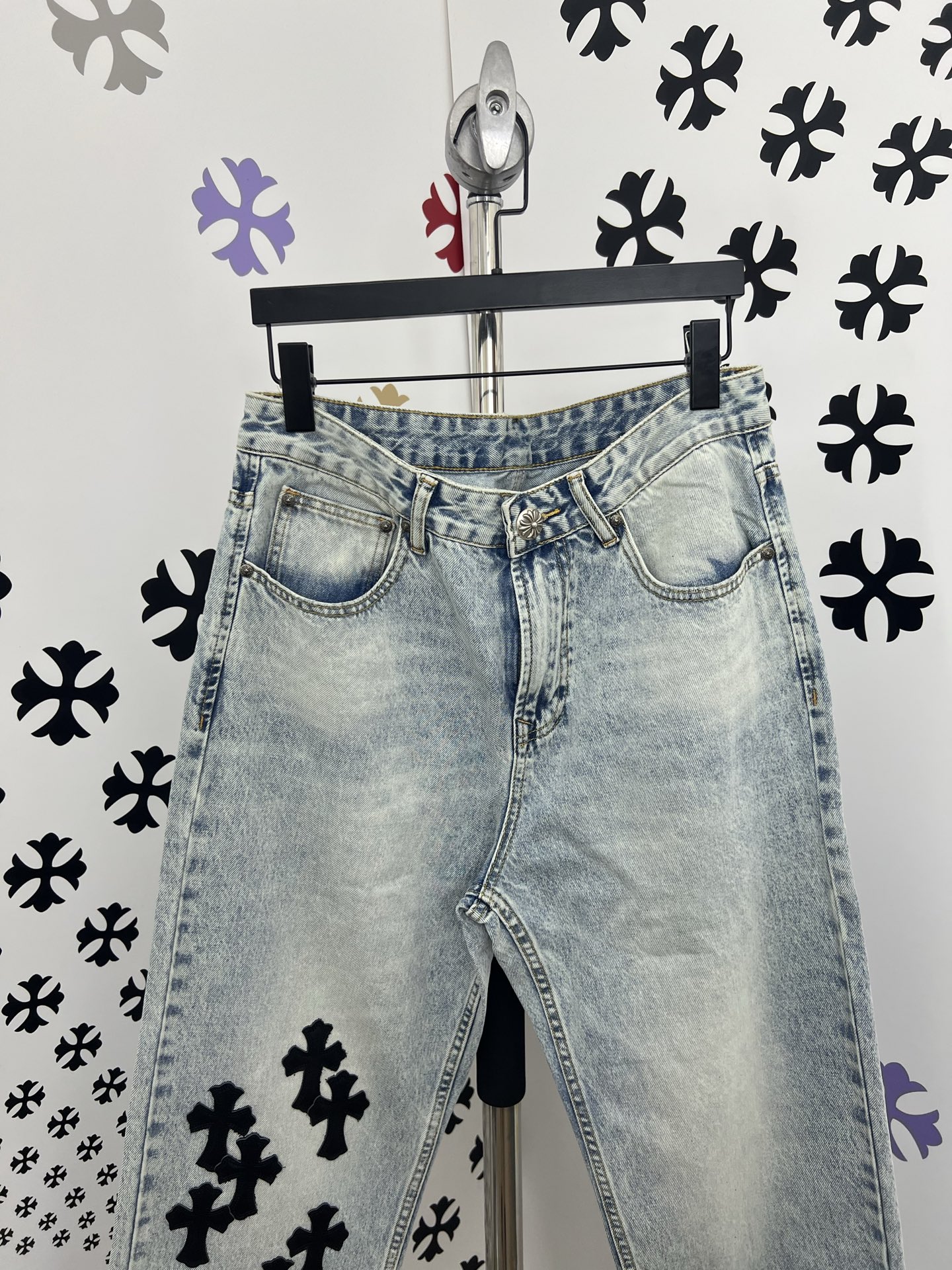 Chrome Hearts Jeans: 925 Silver, Cross Patchwork, Washed Denim - Sizes 28-38 5 i1752498071319 5207 0 3