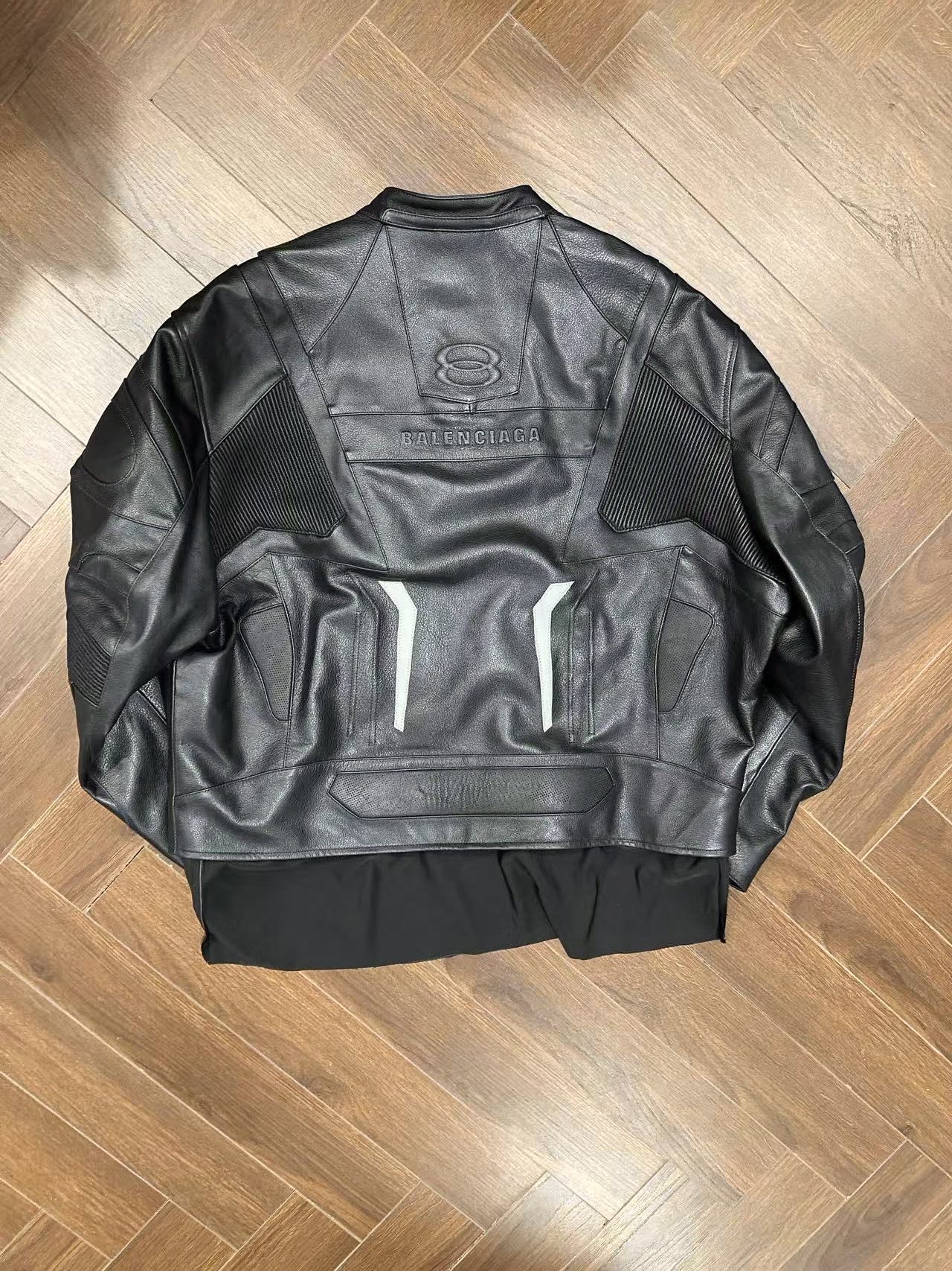 Balenciaga 25' BLCG Leather Biker Jacket - Heavy Duty, Original Design 3 i1754817288667 9720 0 1
