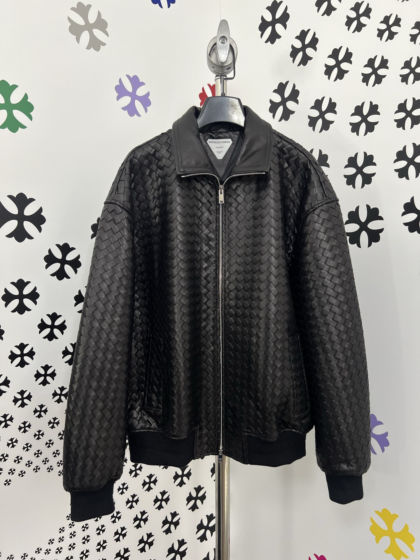 NO:702597,BV 25 New Genuine Leather Woven Zip Jacket Original Development Customized Fabric Mold Customized Hardware Accessories Alignment Details Perfectly Restored The Correct Version Welcomes Comparison Size 48-56, Bottega Veneta - Clothing, Bottega Veneta, Bottega Veneta, Jackets & Coats,19860909BV 25新款 真皮 编织拉链夹克 原版开发 定制面料 开模定制五金 辅料 对位 细节完美还原 正确版本欢迎对比 尺码 48-56,葆蝶家-服装,bottega veneta,bottega veneta,jackets & coats,,Women's clothing