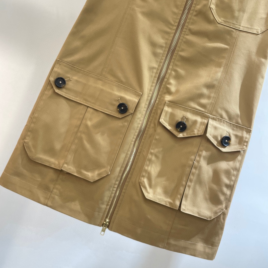 Chic Brand-New Female Suit with Straight-Barrelled Design and Large Pockets - 图片 4
