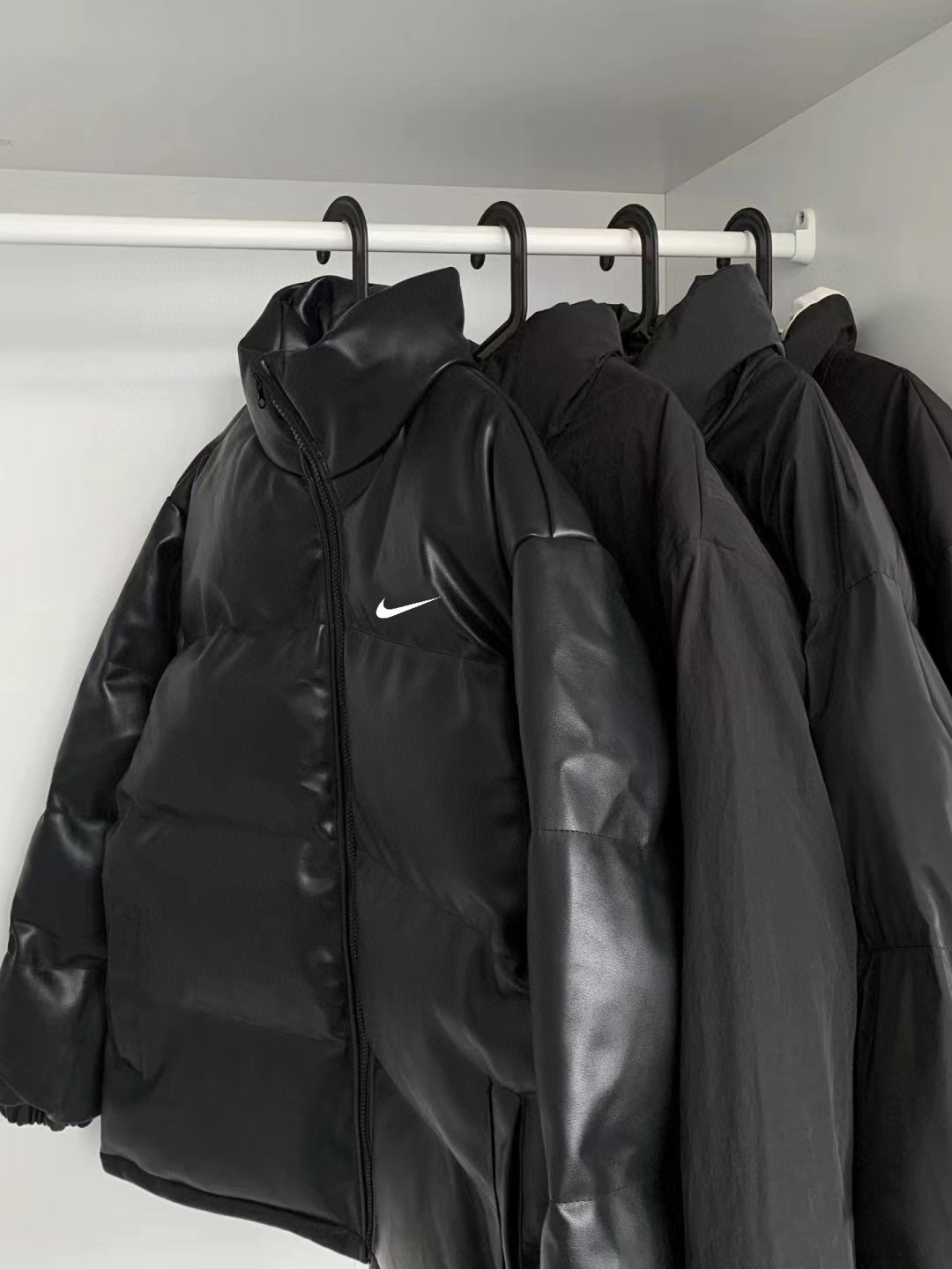 High-Quality Weather-Proof Cotton Coat with PU Leather Details - 图片 7