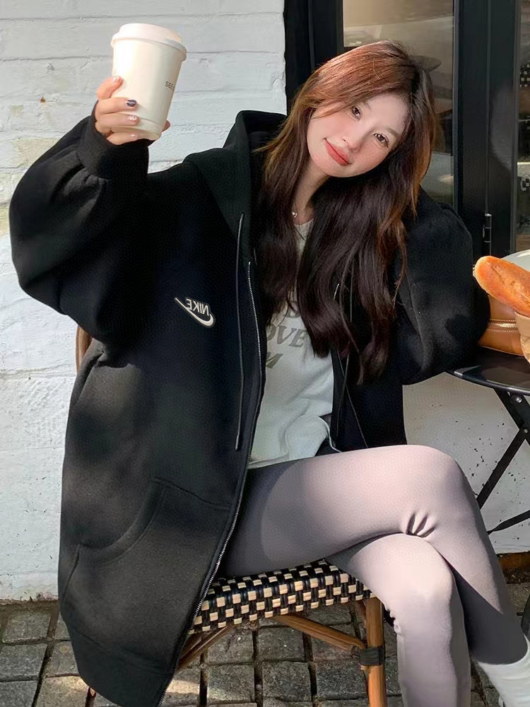 _dHs9sWldEgjvKW-RkXPxbpEbKieHbVS9z84TKlw