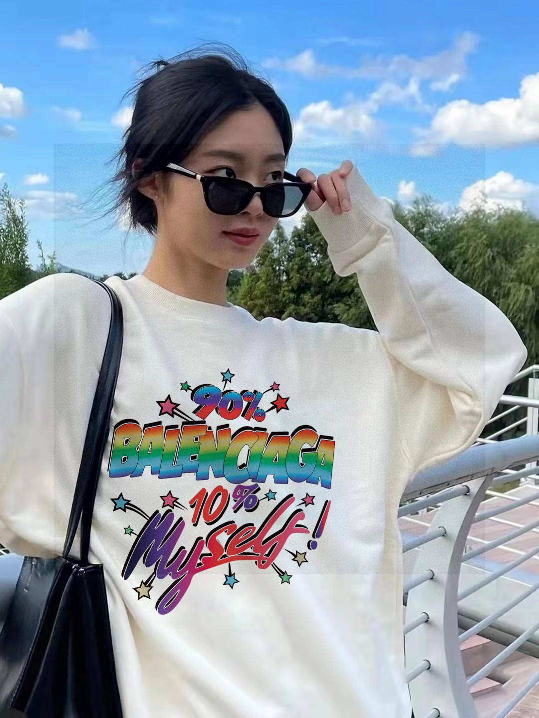 Alternative view of Balenciaga Hoodie 09323
