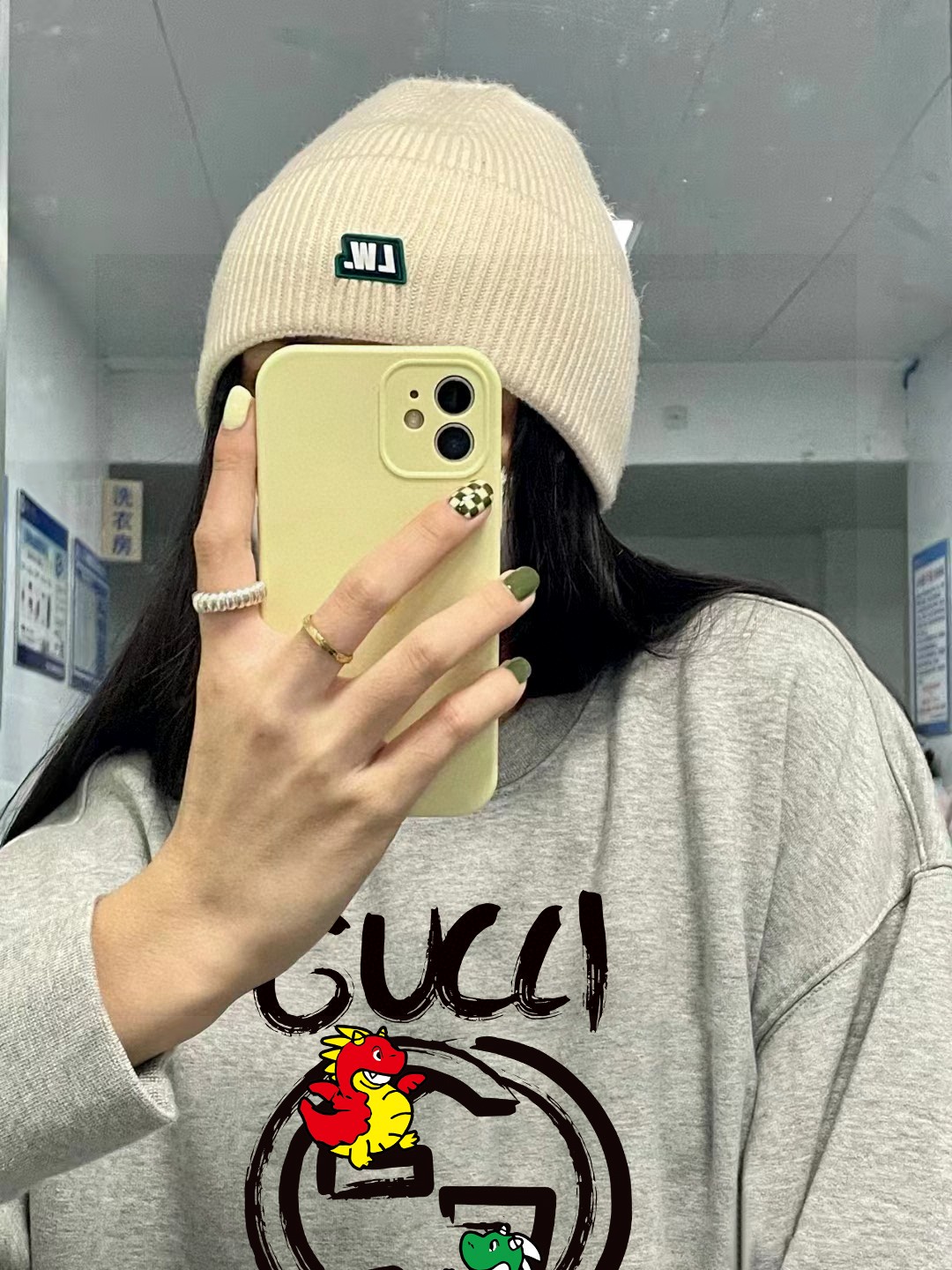 Alternative view of Hoodie 09311