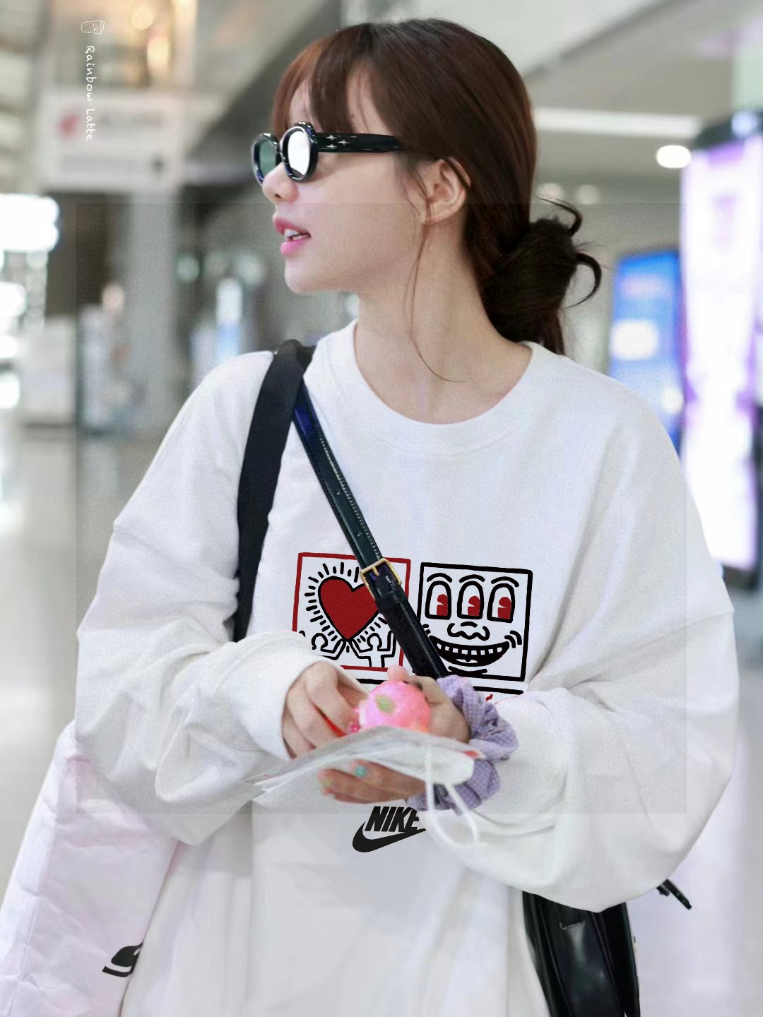 Alternative view of Hoodie 09307