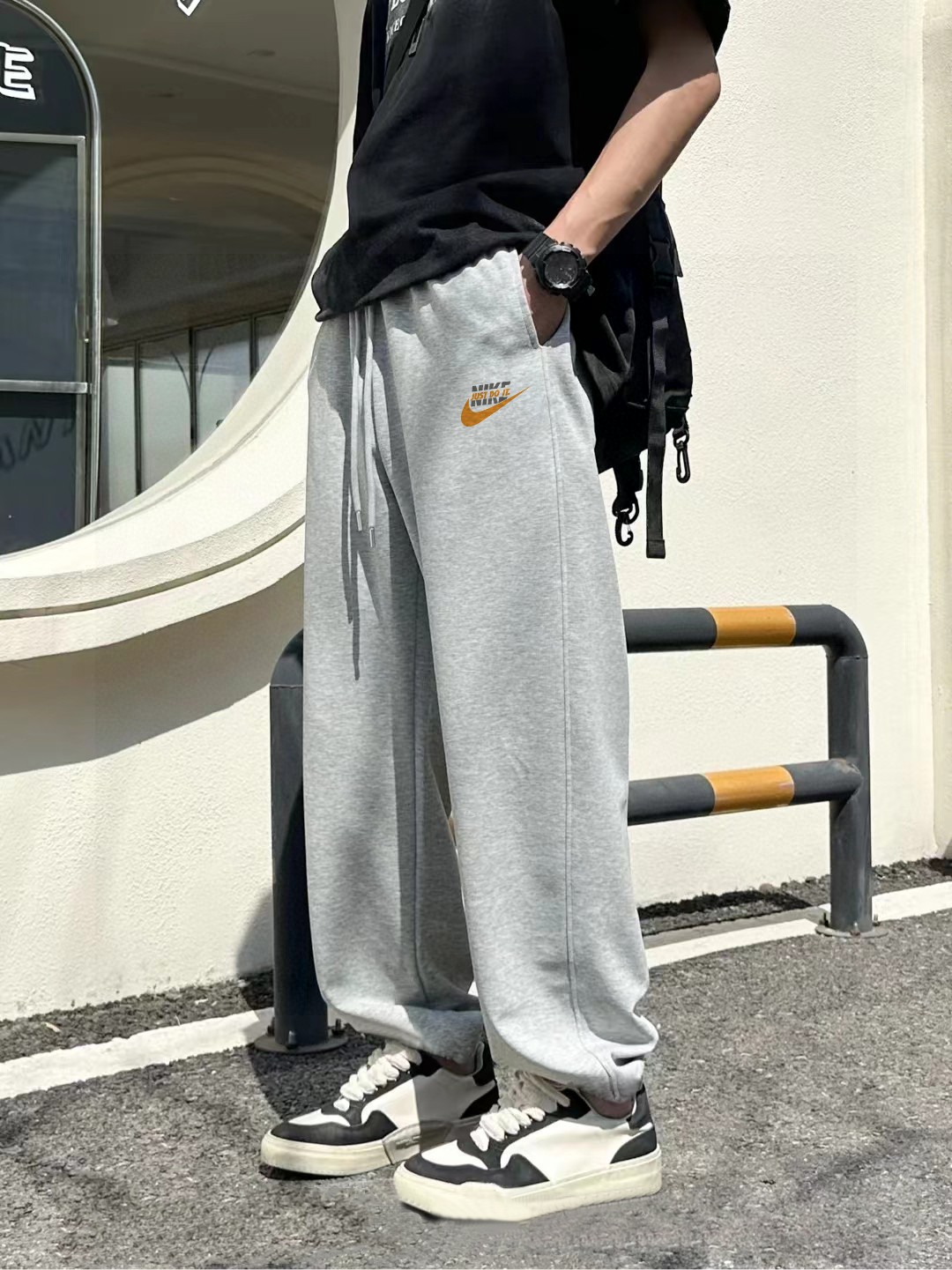 Alternative view of Pants 08074