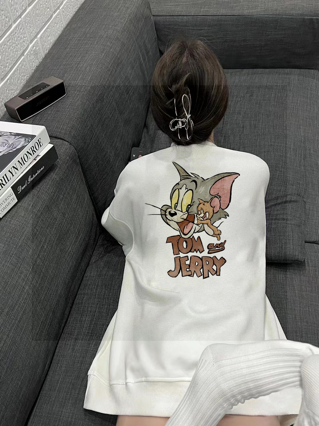 Alternative view of Hoodie 08054