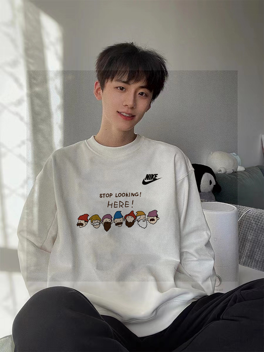 Alternative view of Hoodie 06603