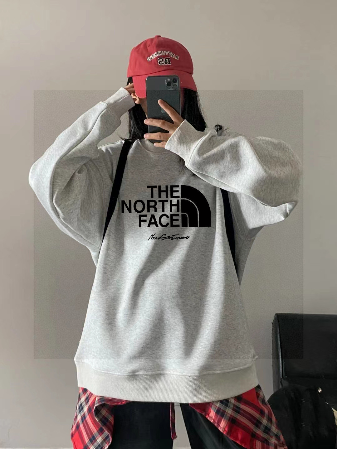 Alternative view of Hoodie 05212