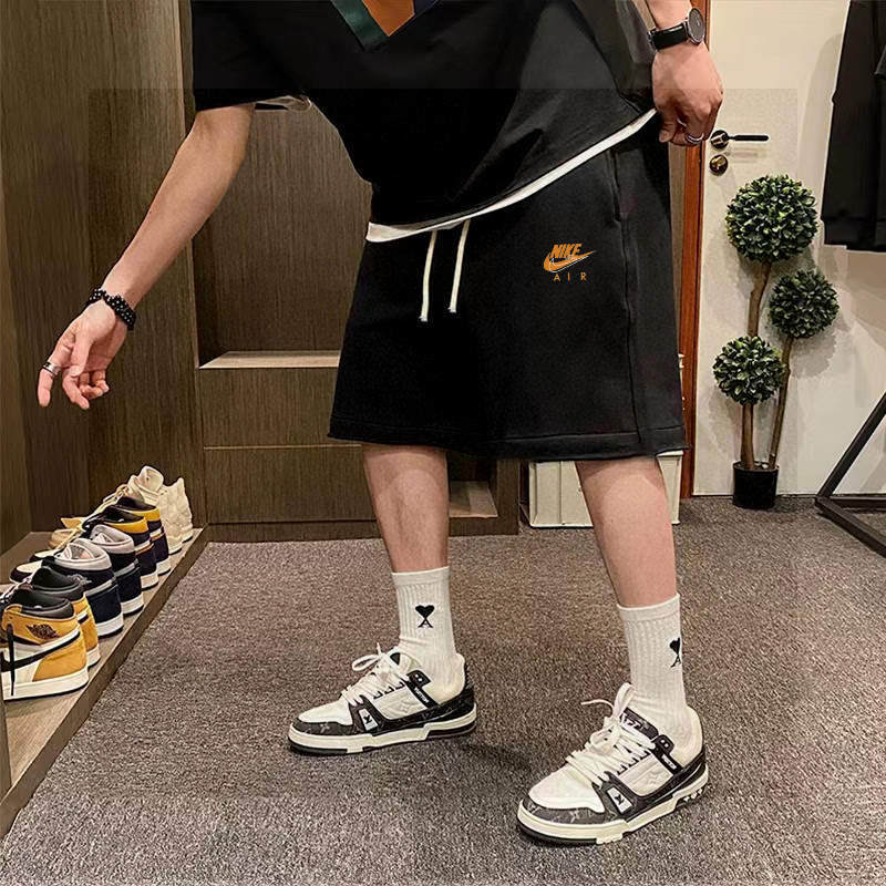 Alternative view of Shorts 05657