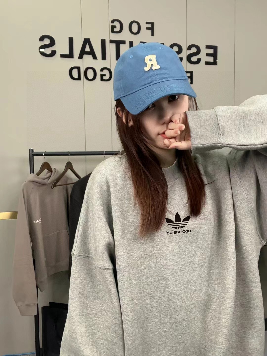 Alternative view of Balenciaga Hoodie 00622