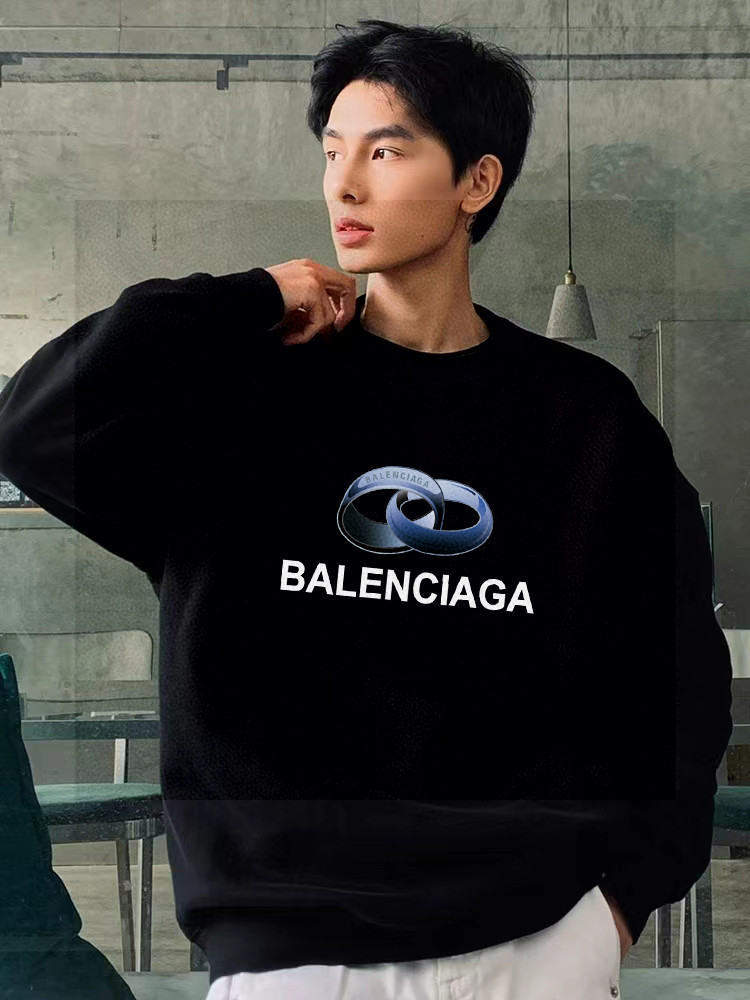 Alternative view of Balenciaga Hoodie 00618
