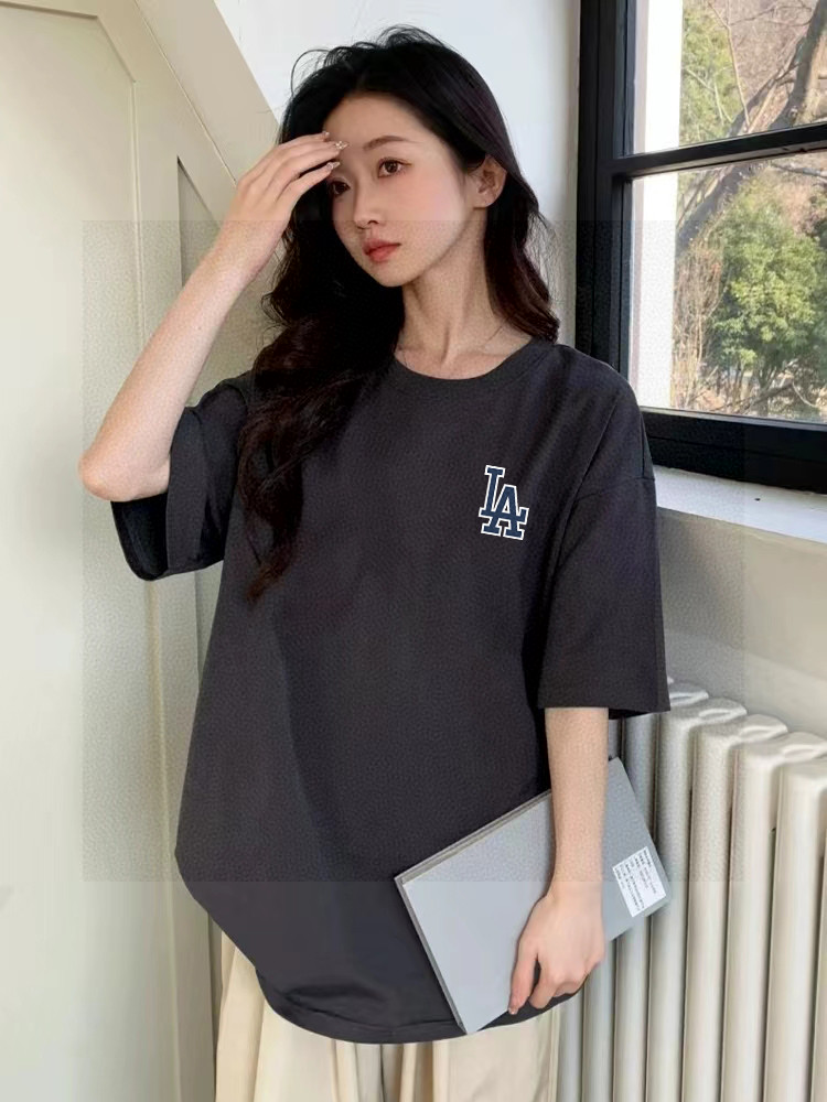 Alternative view of T-Shirt 01463