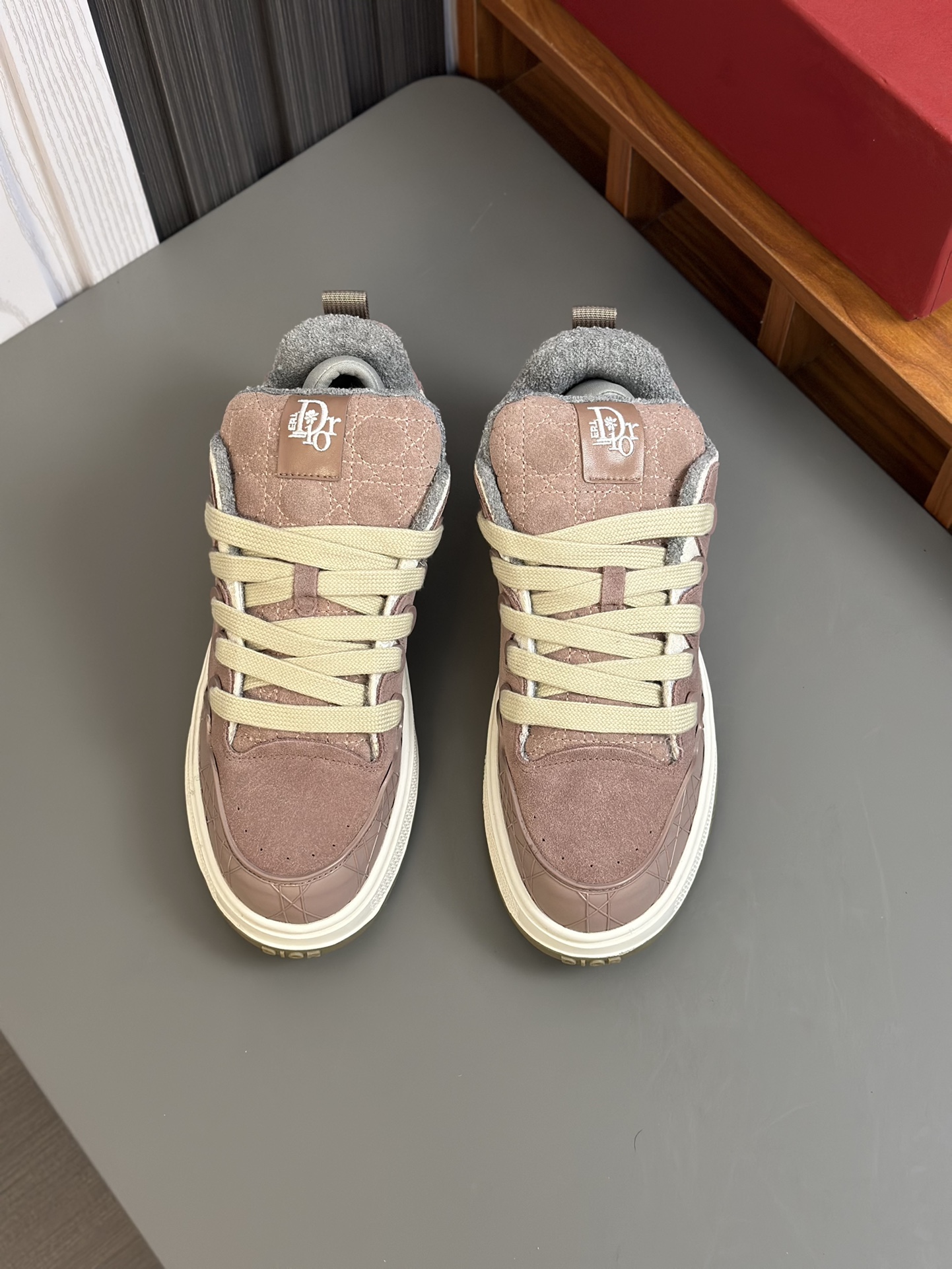 Solo vende de alta calidad
 Dior AAA
 Zapatos Zapatillas deportivas Calzado informal Universal para hombres y mujeres Colección primavera Fashion Casual