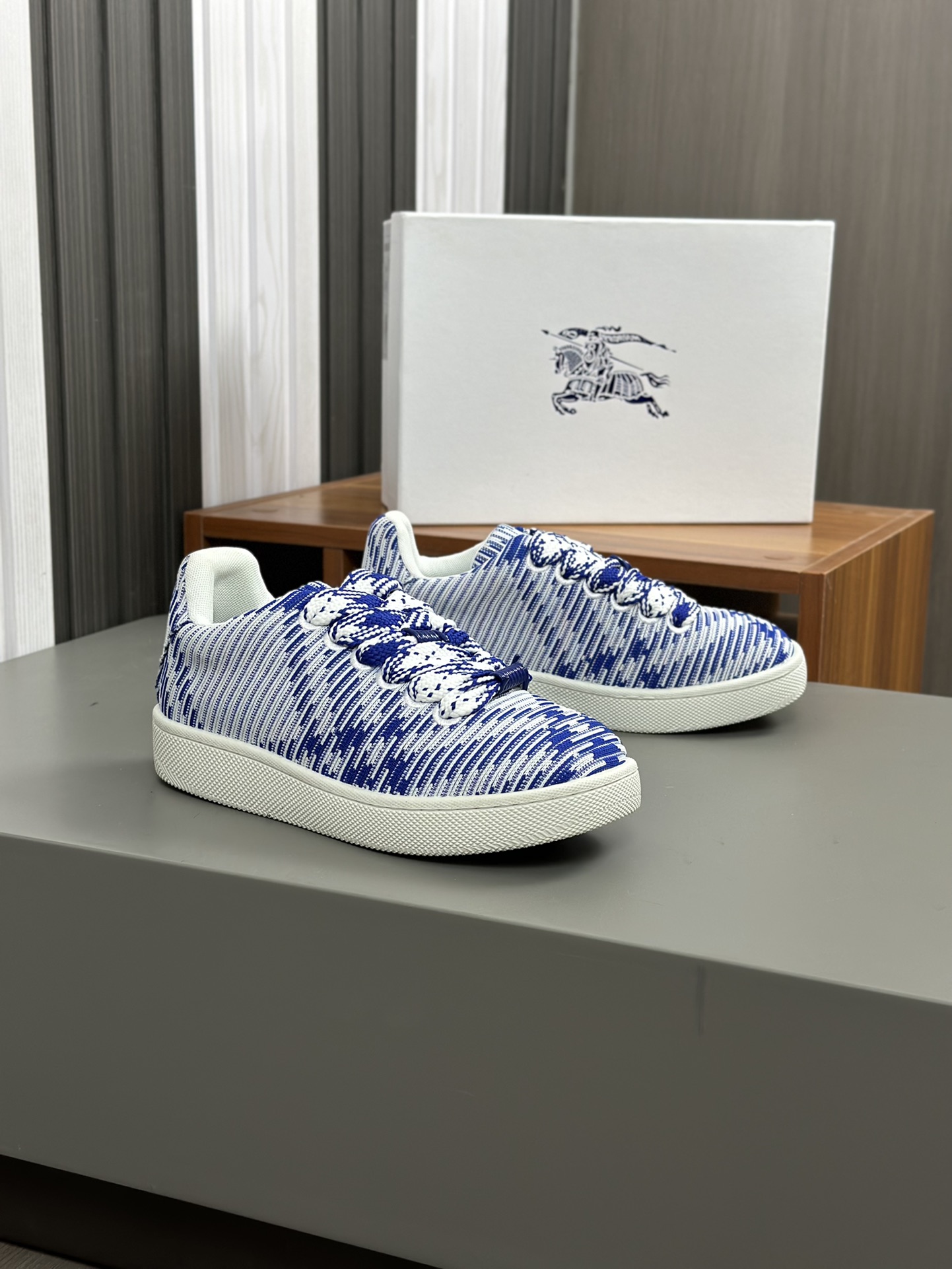 Burberry Burberry Box Series Zapatillas de deporte casuales de suela gruesa para pareja, Zapatillas 