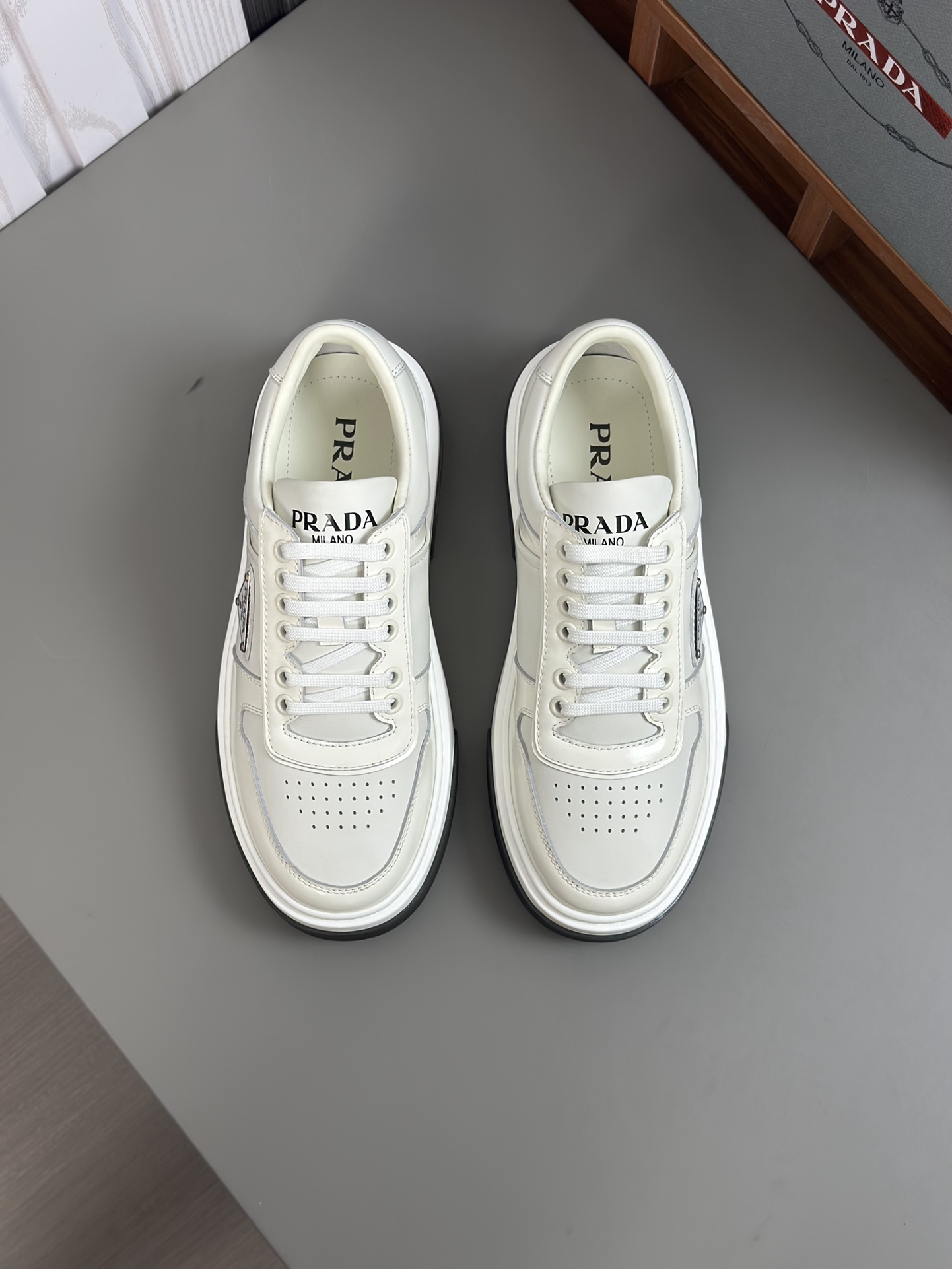 alta calidad [PRADA] zapatillas de deporte de los hombres de la calle fritos nueva llegada, contador