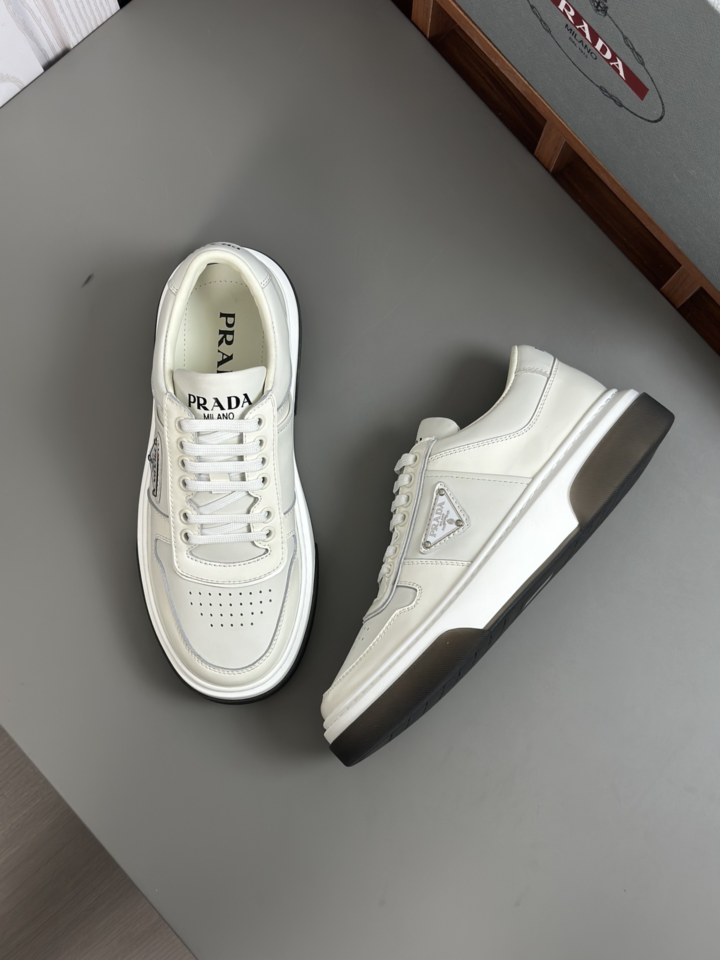 alta calidad [PRADA] zapatillas de deporte de los hombres de la calle fritos nueva llegada, contador