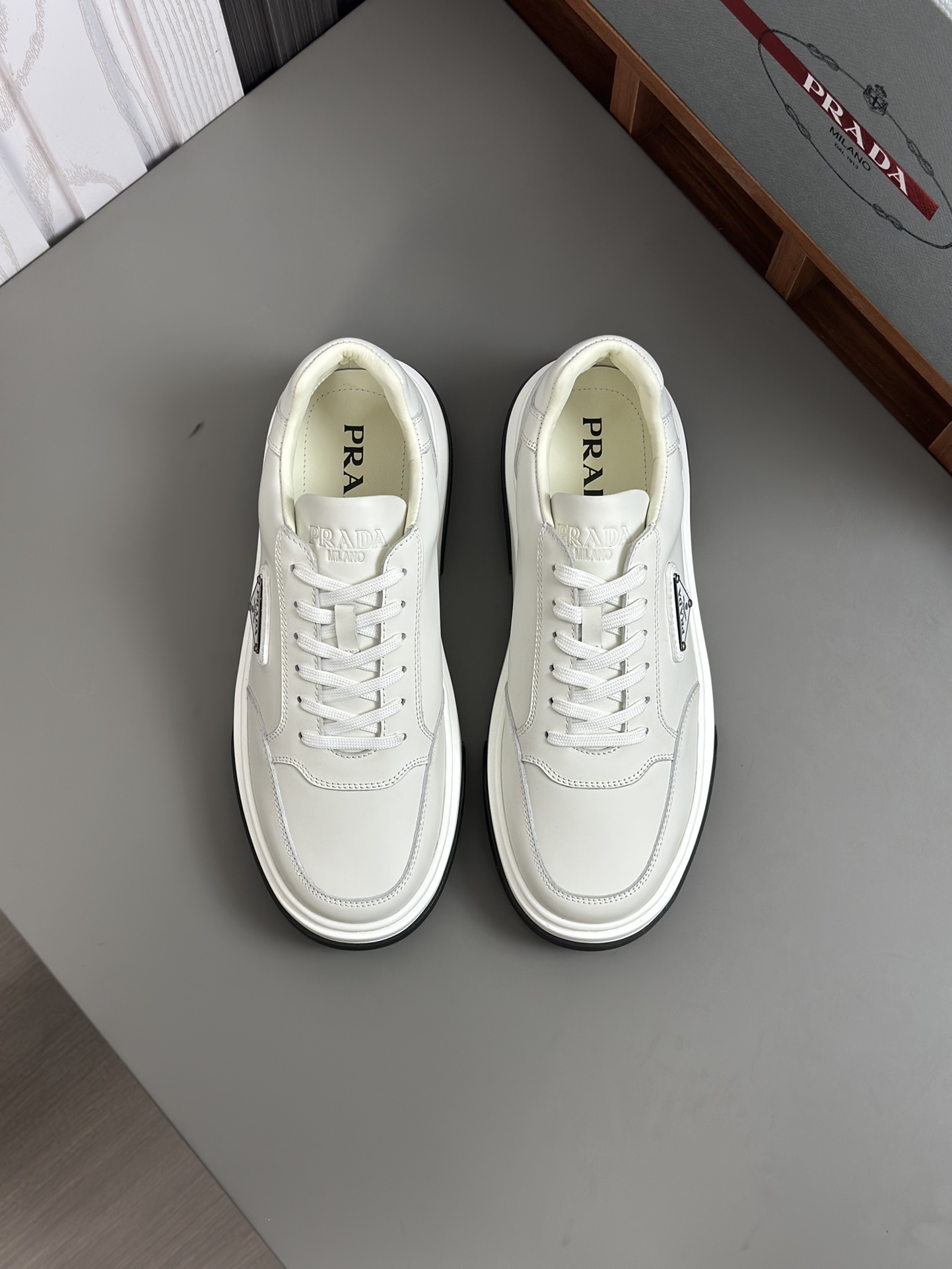 alta calidad [PRADA] zapatillas de deporte de los hombres de la calle fritos nueva llegada, contador
