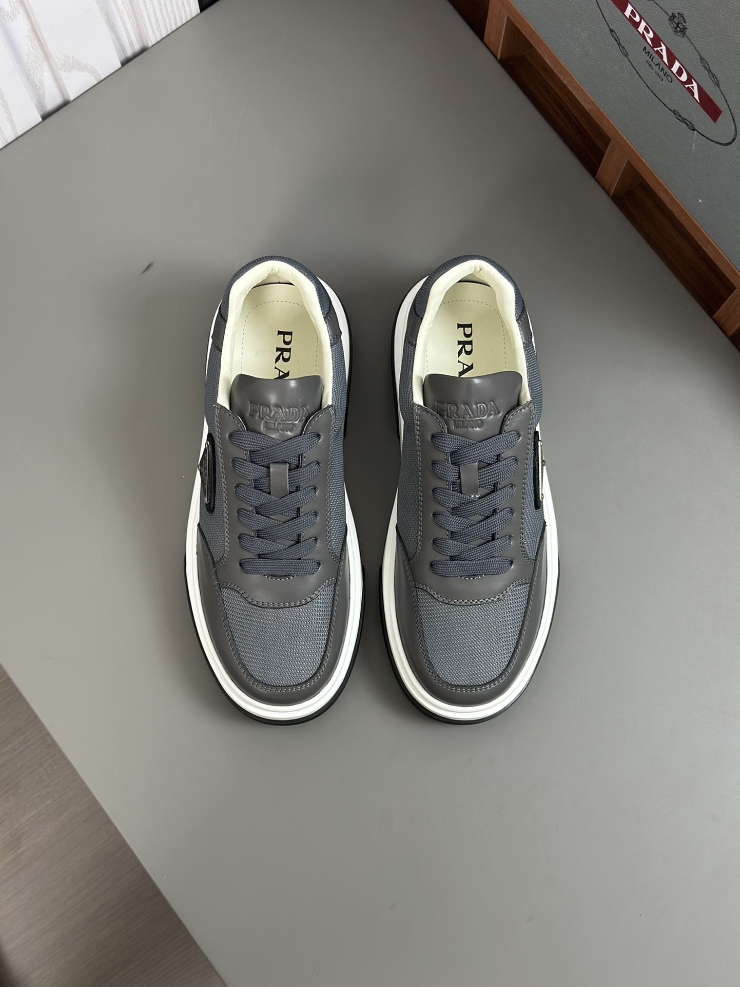 alta calidad [PRADA] zapatillas de deporte de los hombres de la calle fritos nueva llegada, contador