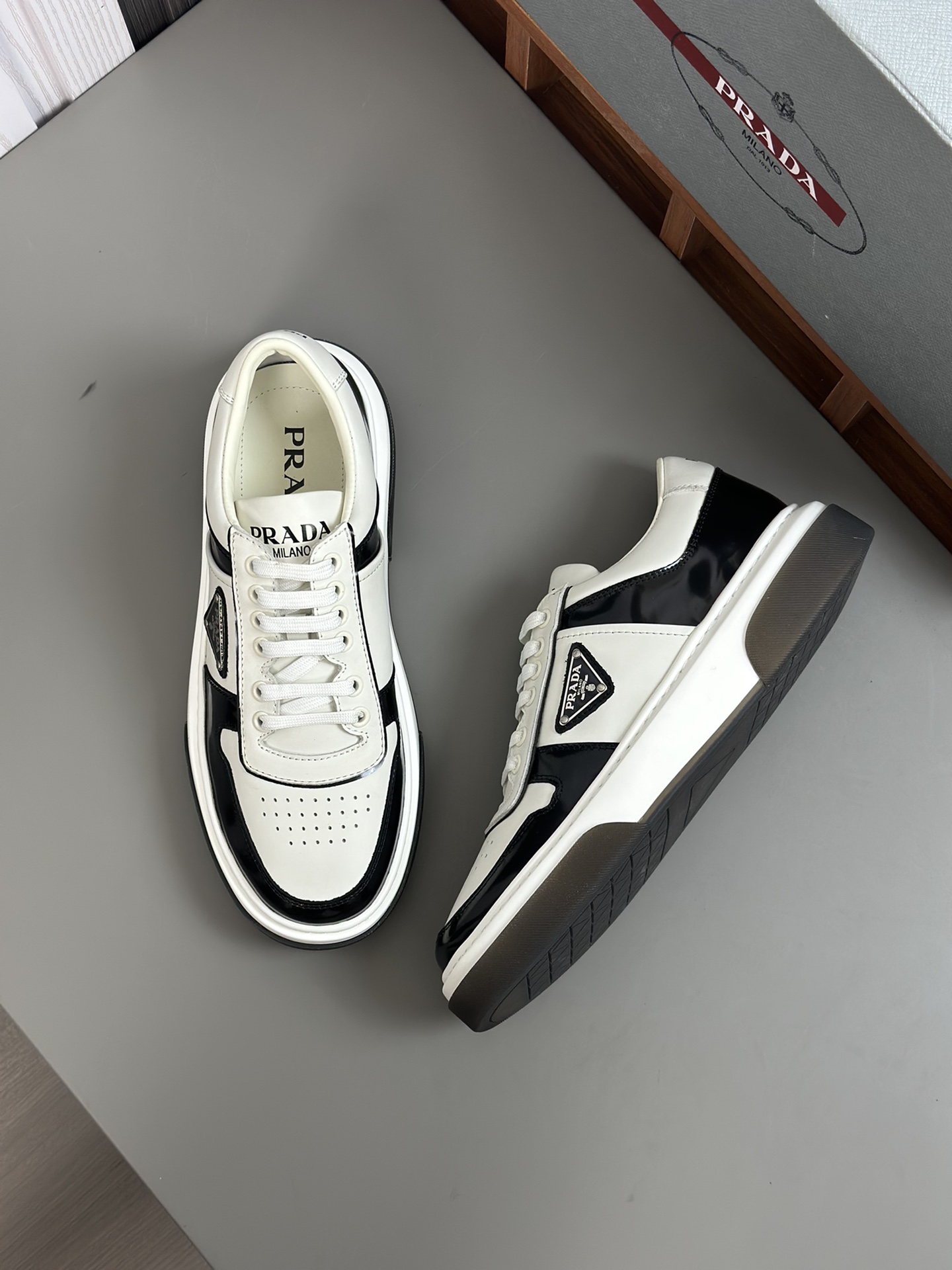 alta calidad [PRADA] zapatillas de deporte de los hombres de la calle fritos nueva llegada, contador