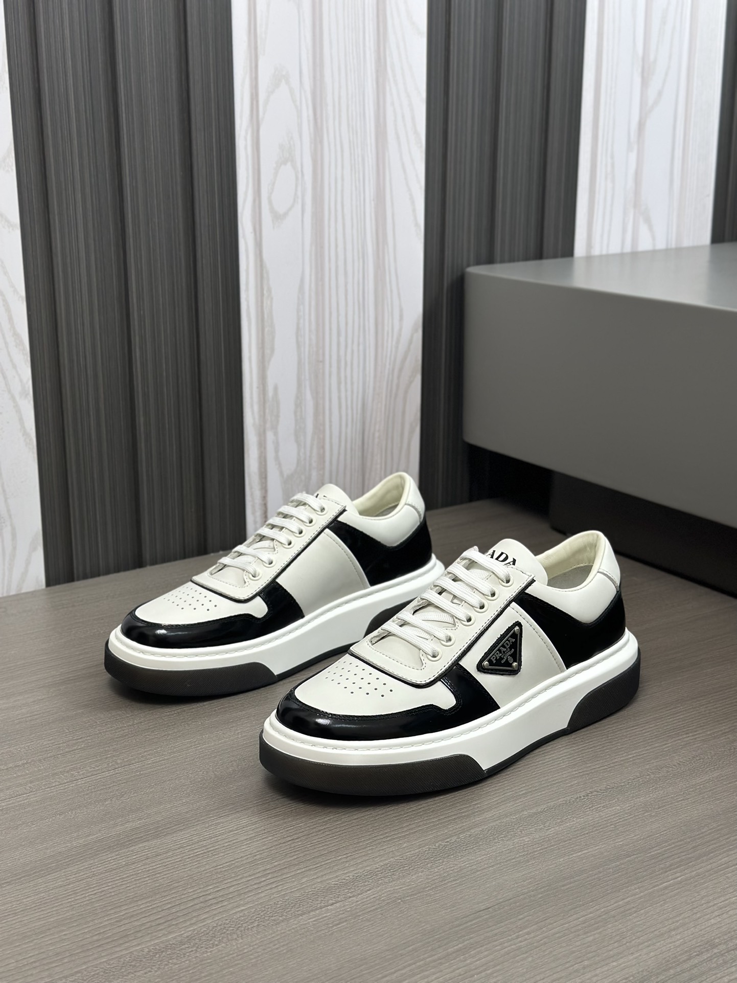 alta calidad [PRADA] zapatillas de deporte de los hombres de la calle fritos nueva llegada, contador