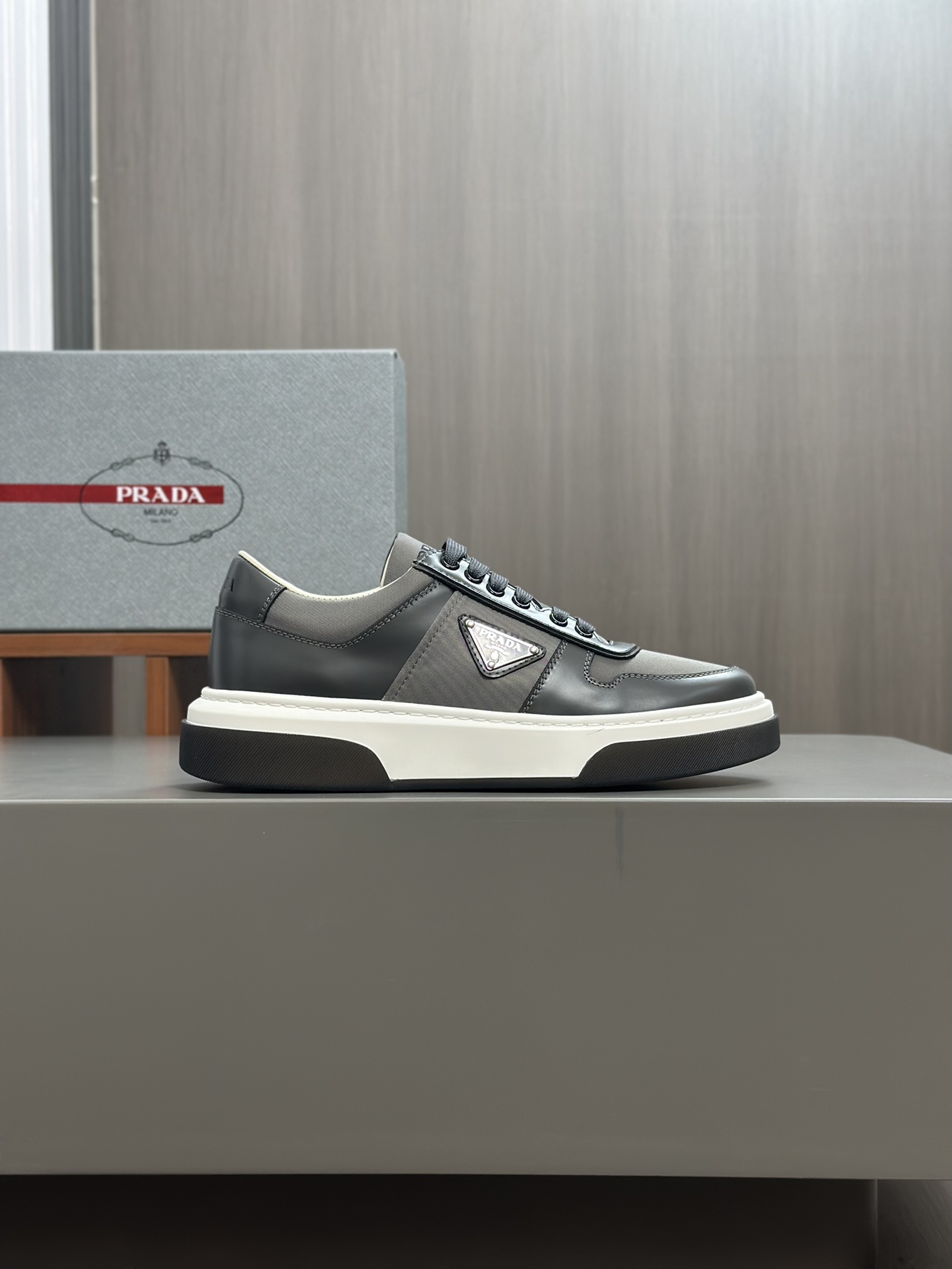 alta calidad [PRADA] zapatillas de deporte de los hombres de la calle fritos nueva llegada, contador