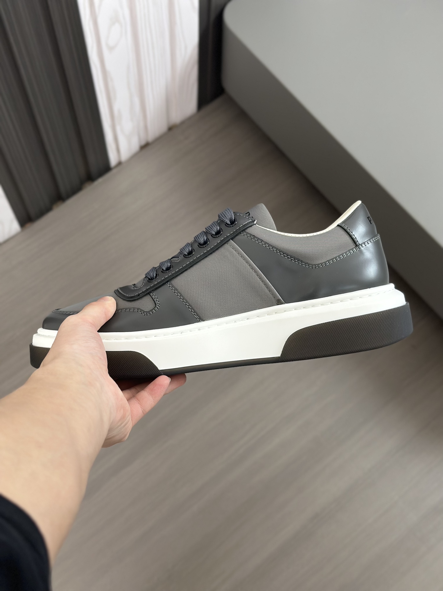 alta calidad [PRADA] zapatillas de deporte de los hombres de la calle fritos nueva llegada, contador