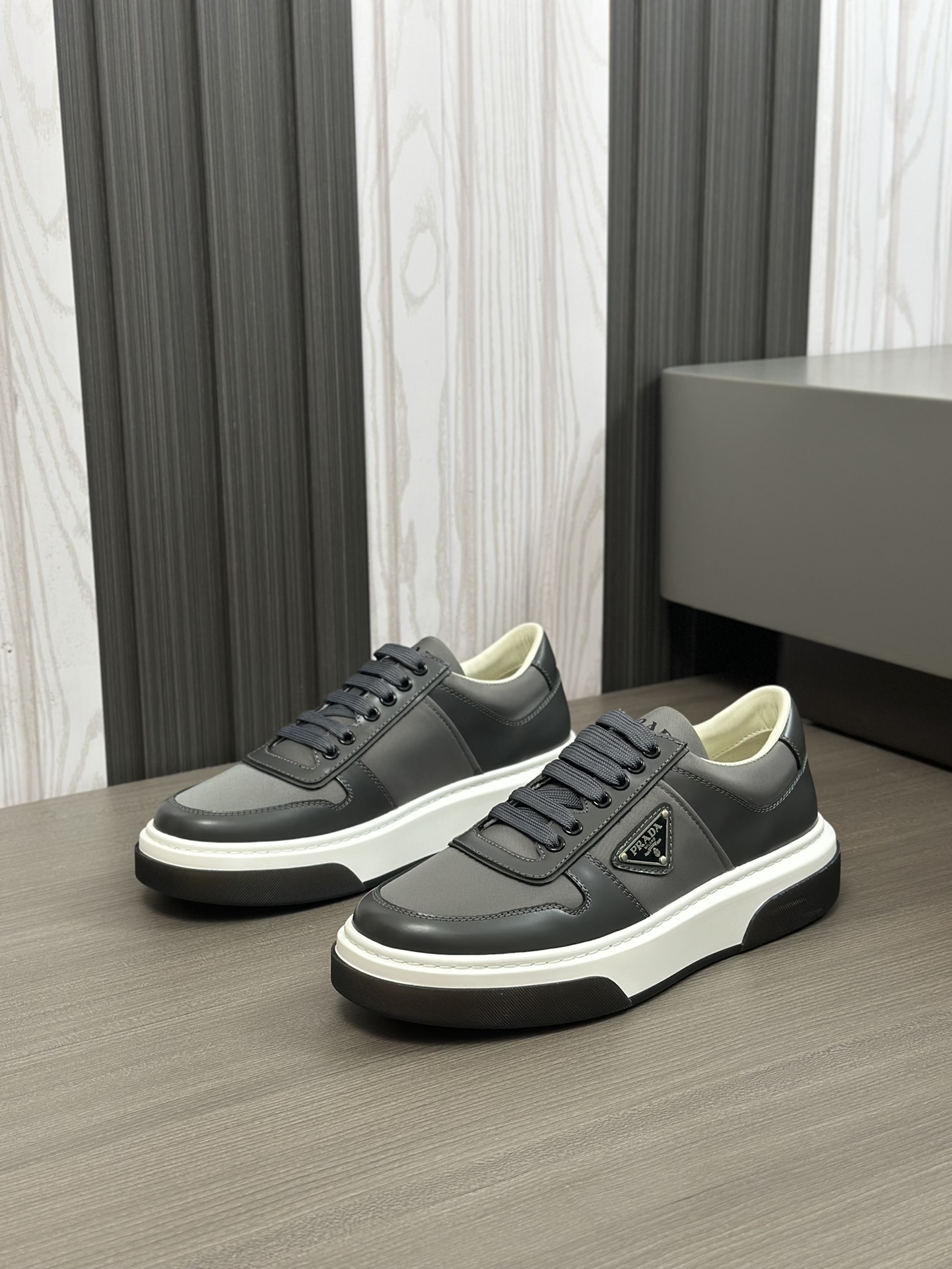 alta calidad [PRADA] zapatillas de deporte de los hombres de la calle fritos nueva llegada, contador