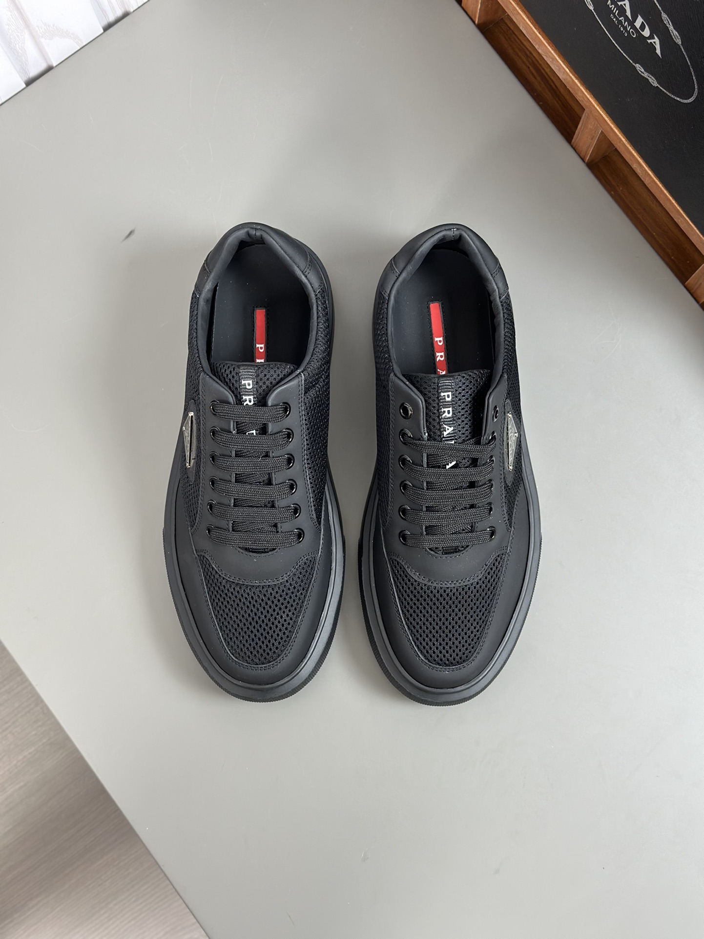 alta calidad [PRADA] zapatillas de deporte de los hombres de la calle fritos nueva llegada, contador