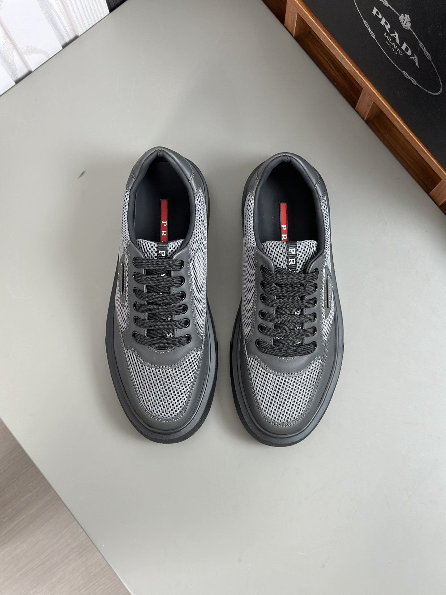 alta calidad [PRADA] zapatillas de deporte de los hombres de la calle fritos nueva llegada, contador