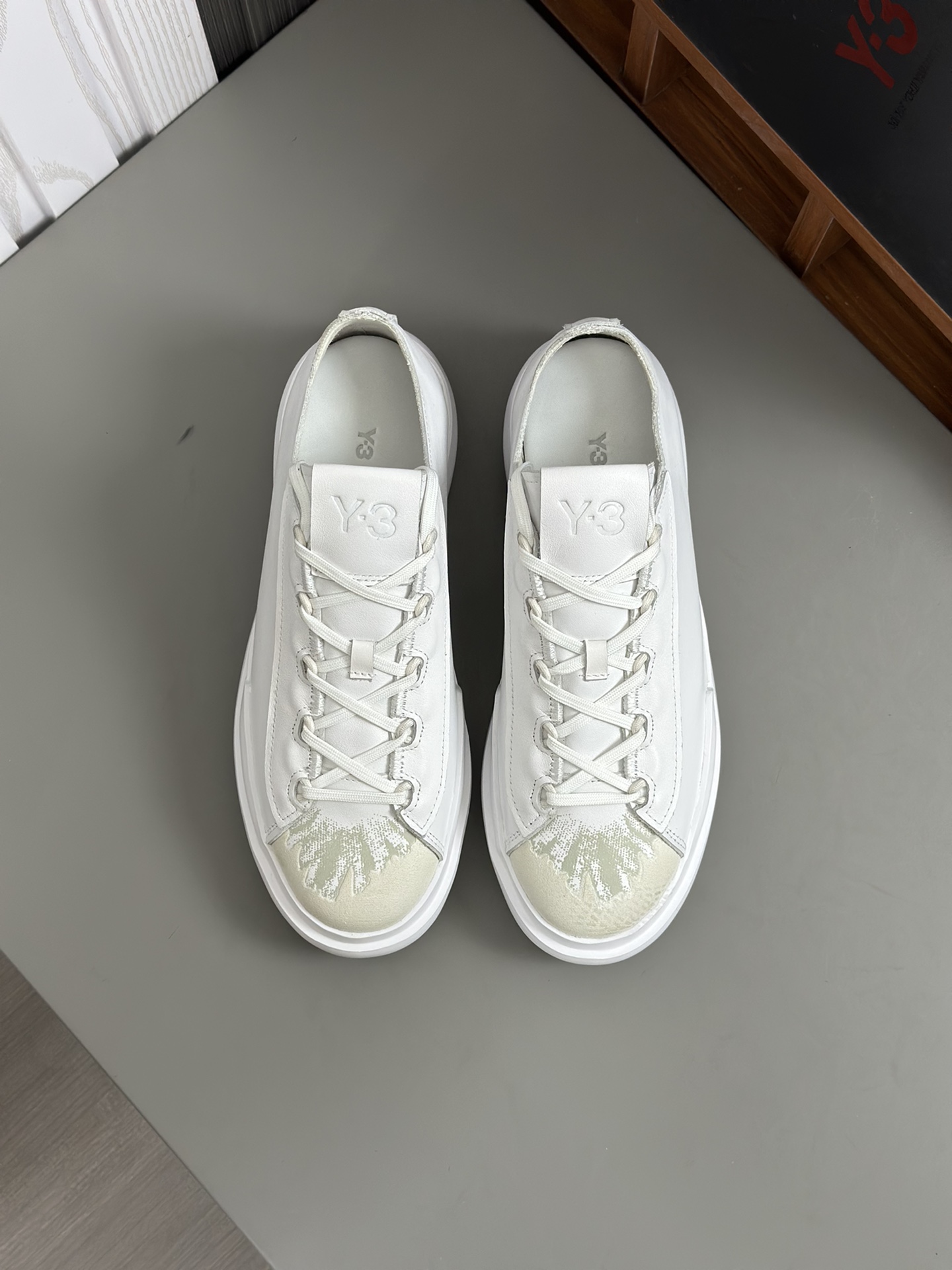 (Modelo Graffiti Todo Piel) Y-3 Centennial Lo Nuevo Zapatillas de deporte casuales de cuero de tela 