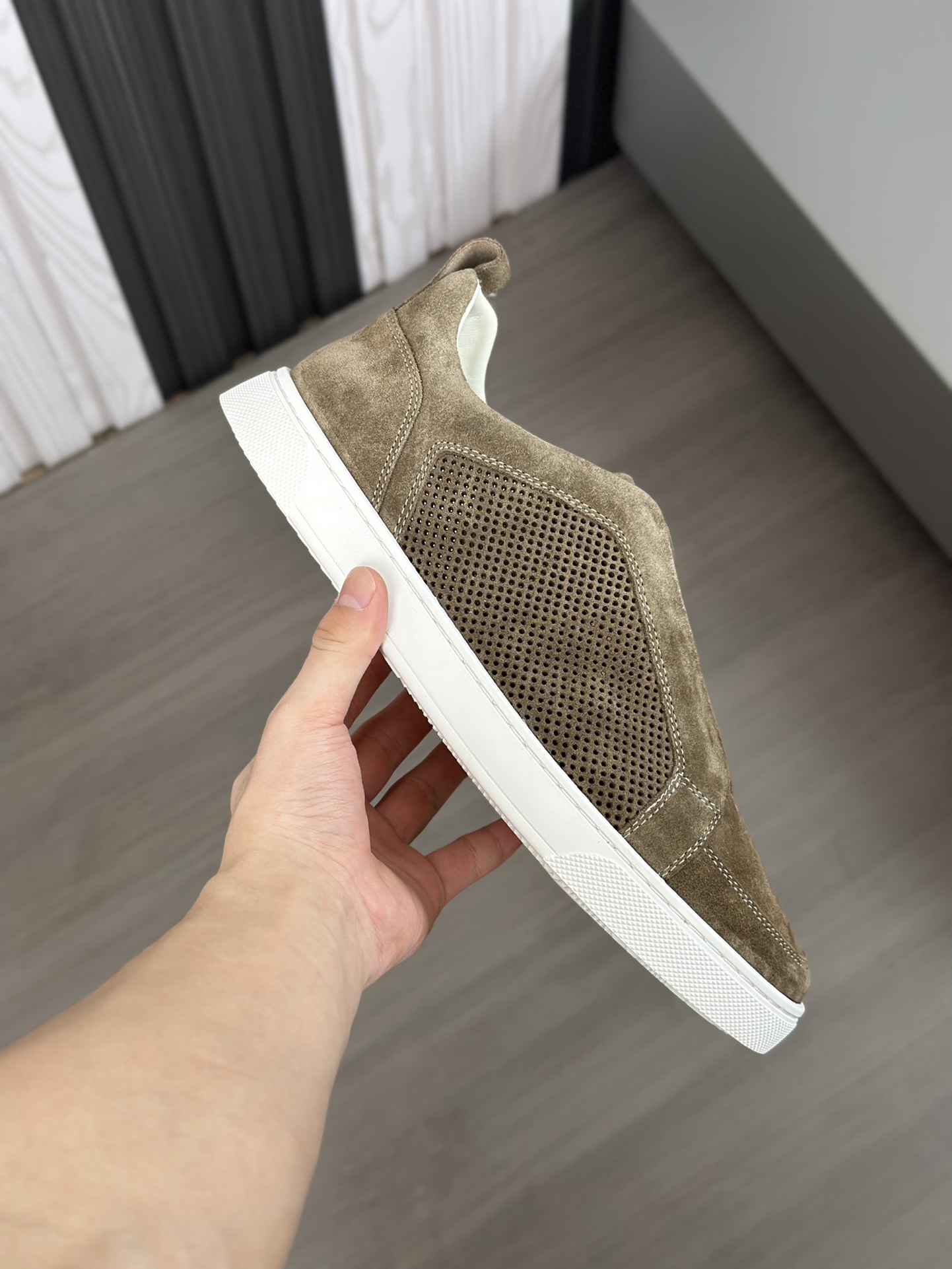 Ermenegildo Zegna Ermenegildo Zegna Casual SneakersEl Triple Stitch es una sofisticada pieza de calz