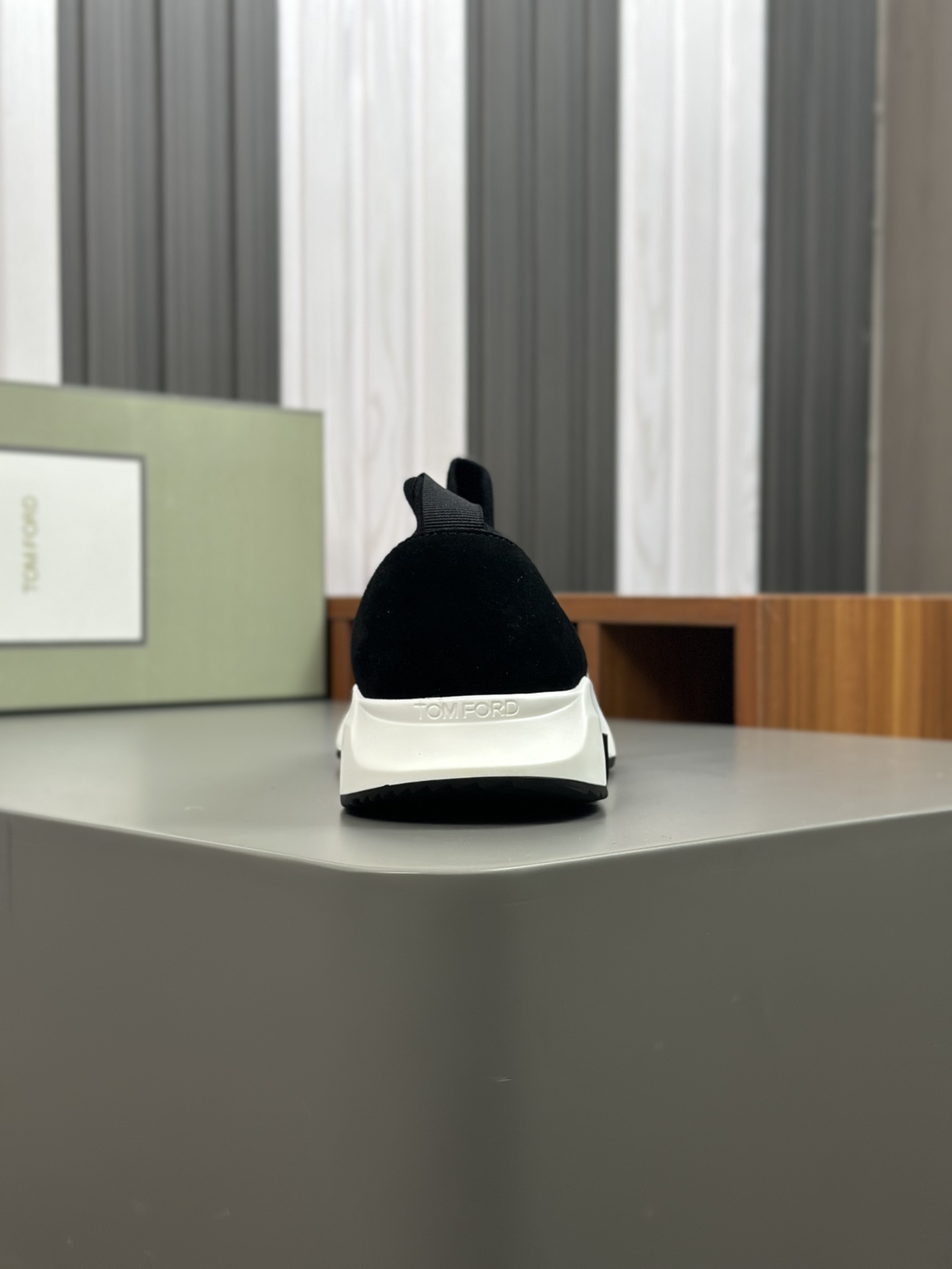 TOM FORD zapatillas bajas de puntoTejido de punto de alta densidad con artesanía de piel de vacuno, 