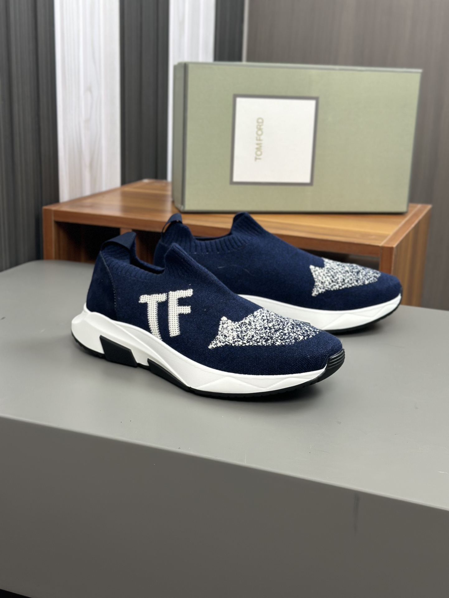 TOM FORD zapatillas bajas de puntoTejido de punto de alta densidad con artesanía de piel de vacuno, 