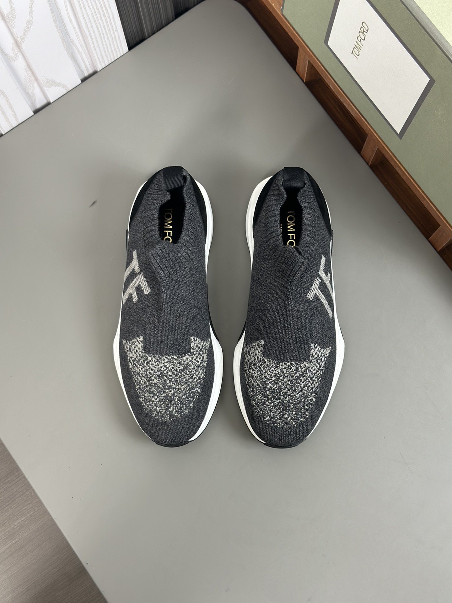 TOM FORD zapatillas bajas de puntoTejido de punto de alta densidad con artesanía de piel de vacuno, 