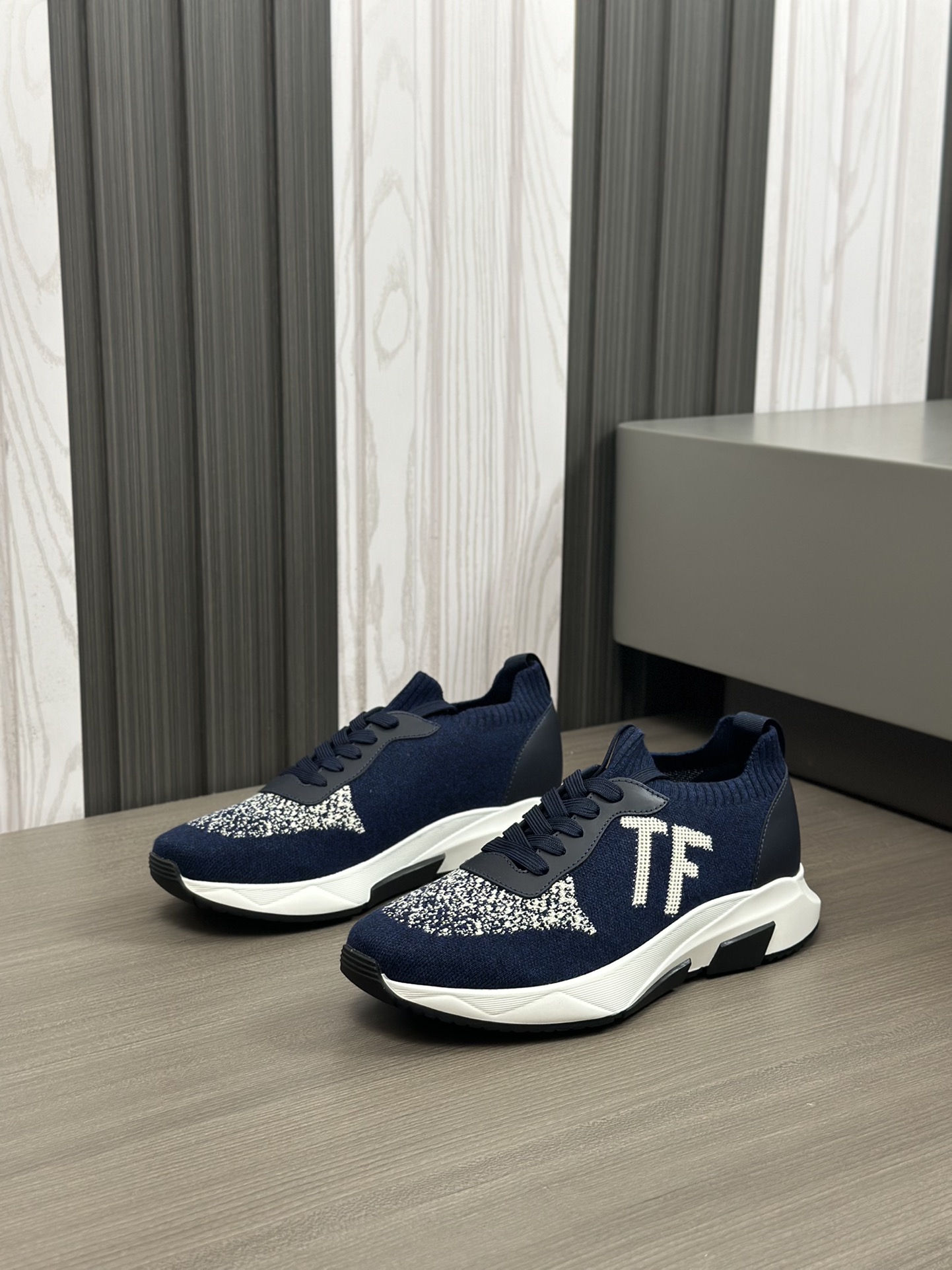 TOM FORD zapatillas bajas de puntoTejido de punto de alta densidad con artesanía de piel de vacuno, 