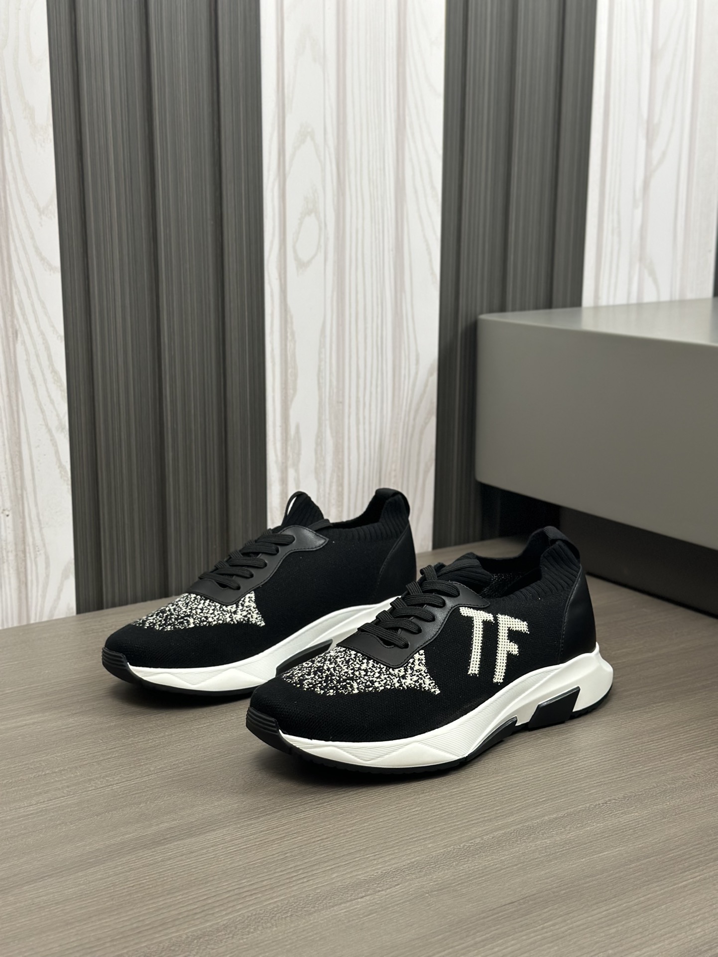 TOM FORD zapatillas bajas de puntoTejido de punto de alta densidad con artesanía de piel de vacuno, 