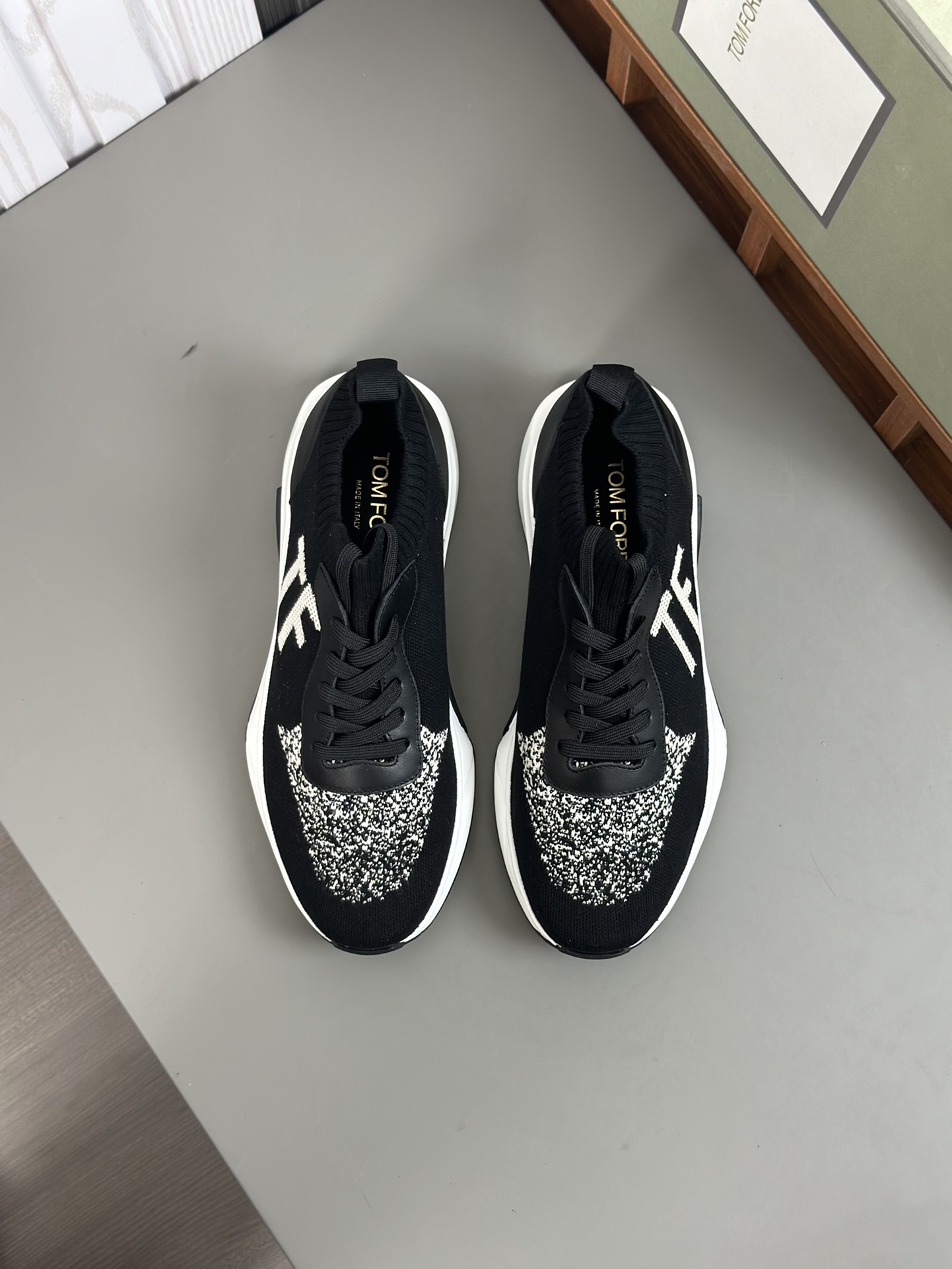 TOM FORD zapatillas bajas de puntoTejido de punto de alta densidad con artesanía de piel de vacuno, 