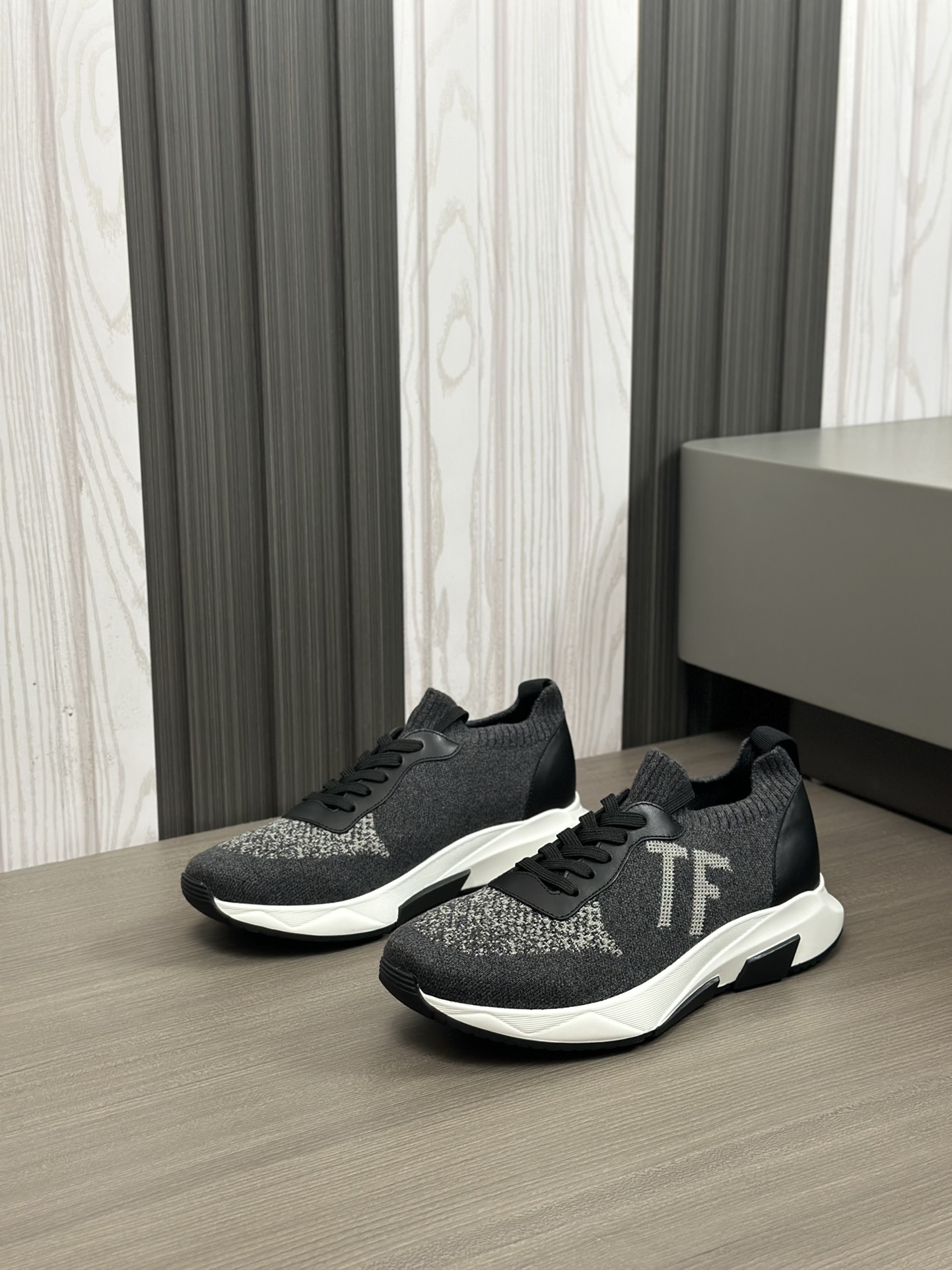 TOM FORD zapatillas bajas de puntoTejido de punto de alta densidad con artesanía de piel de vacuno, 